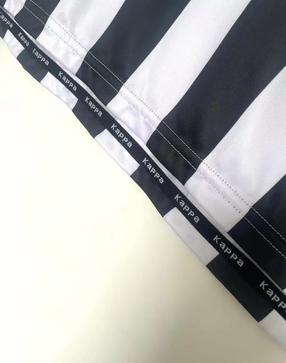 1999/2000 Retro Long Sleeve Juventus Home Soccer Jersey 1:1 Thai Quality - Image 5