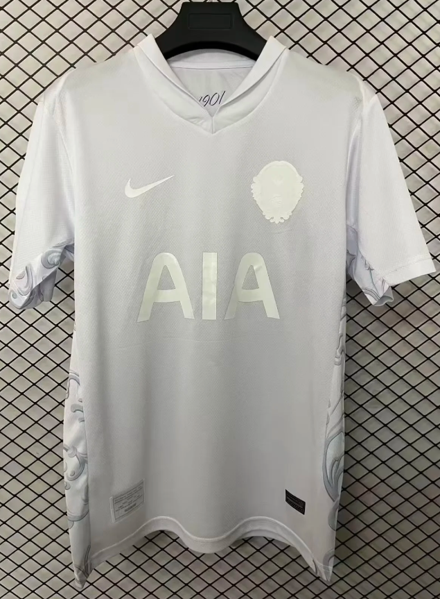2025/2026 Tottenham 125th Anma sürümü Beyaz Futbol forması 1:1 Tayland kalitesi