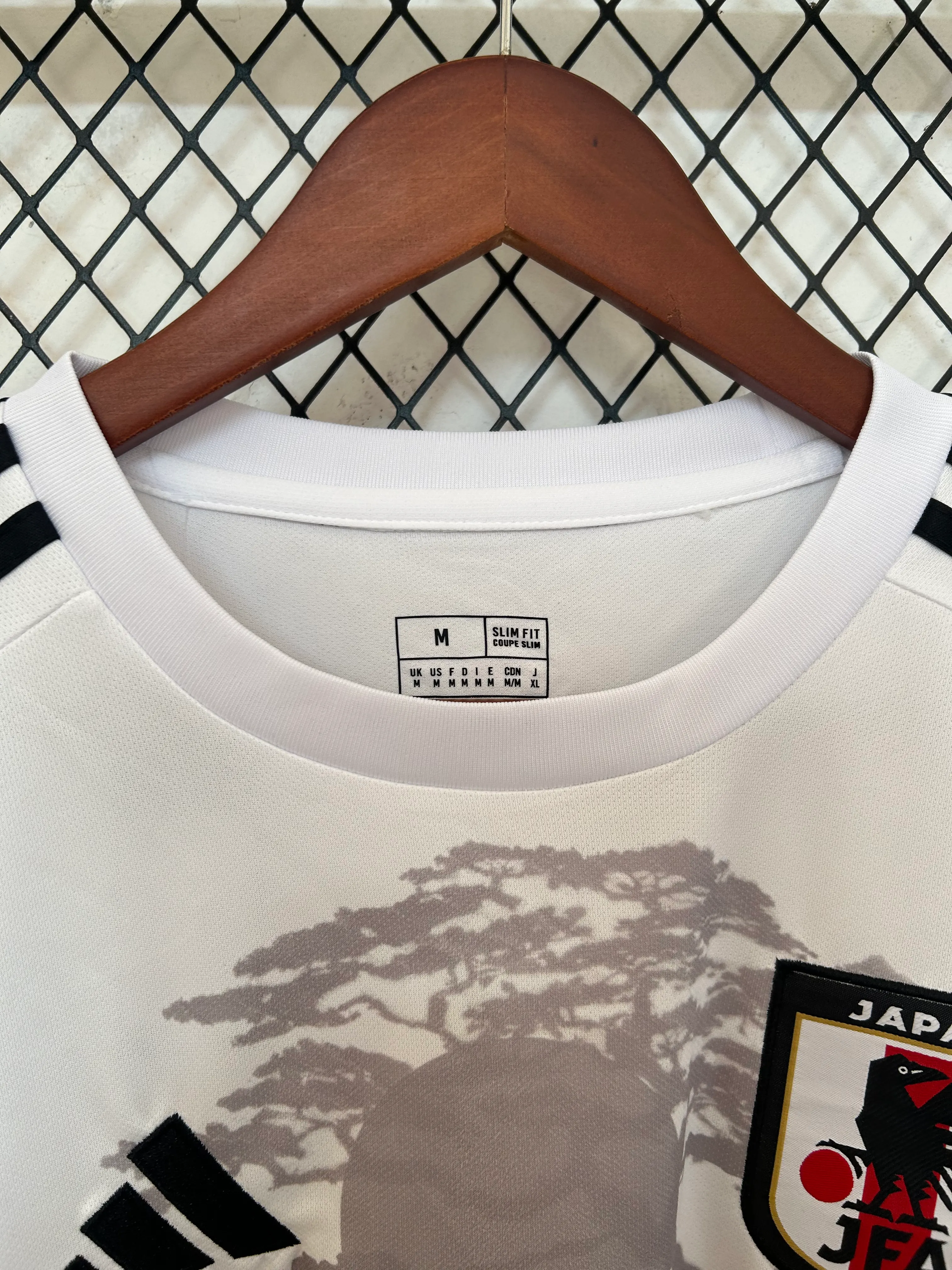2025/2026 Japan Sakura Pink Dragon Edition Football Jersey 1:1 Thai Quality - Image 3
