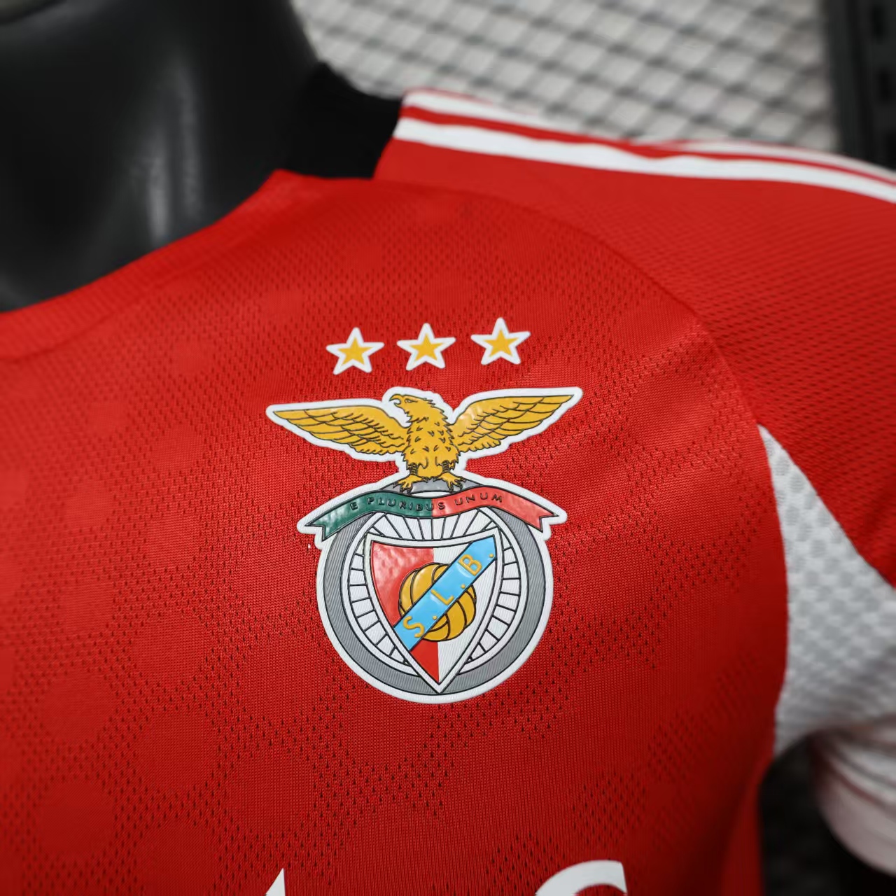 2025/2026 Version joueur Benfica Domicile Maillot de football Qualité thaï 1:1 – Image 5
