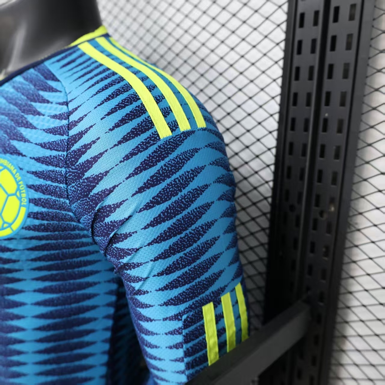 2026 Lange mouw Spelersversie Colombia Nationaal elftal Uit Voetbalshirt 1:1 Thaise kwaliteit - Afbeelding 7