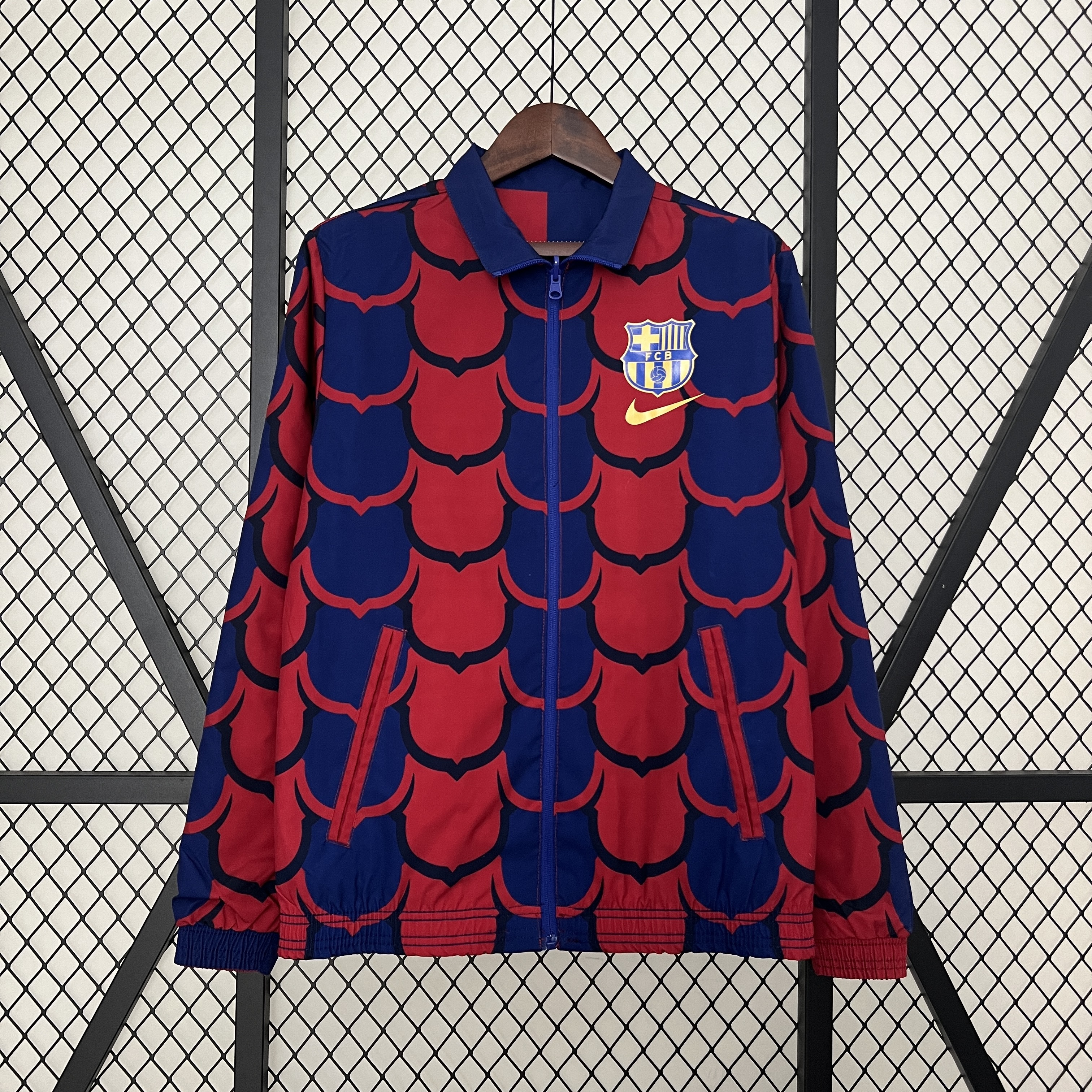 2025/2026 Barcelona Wendbar Windjacke Fußballtrikot 1:1 Thai-Qualität 06 – Bild 2