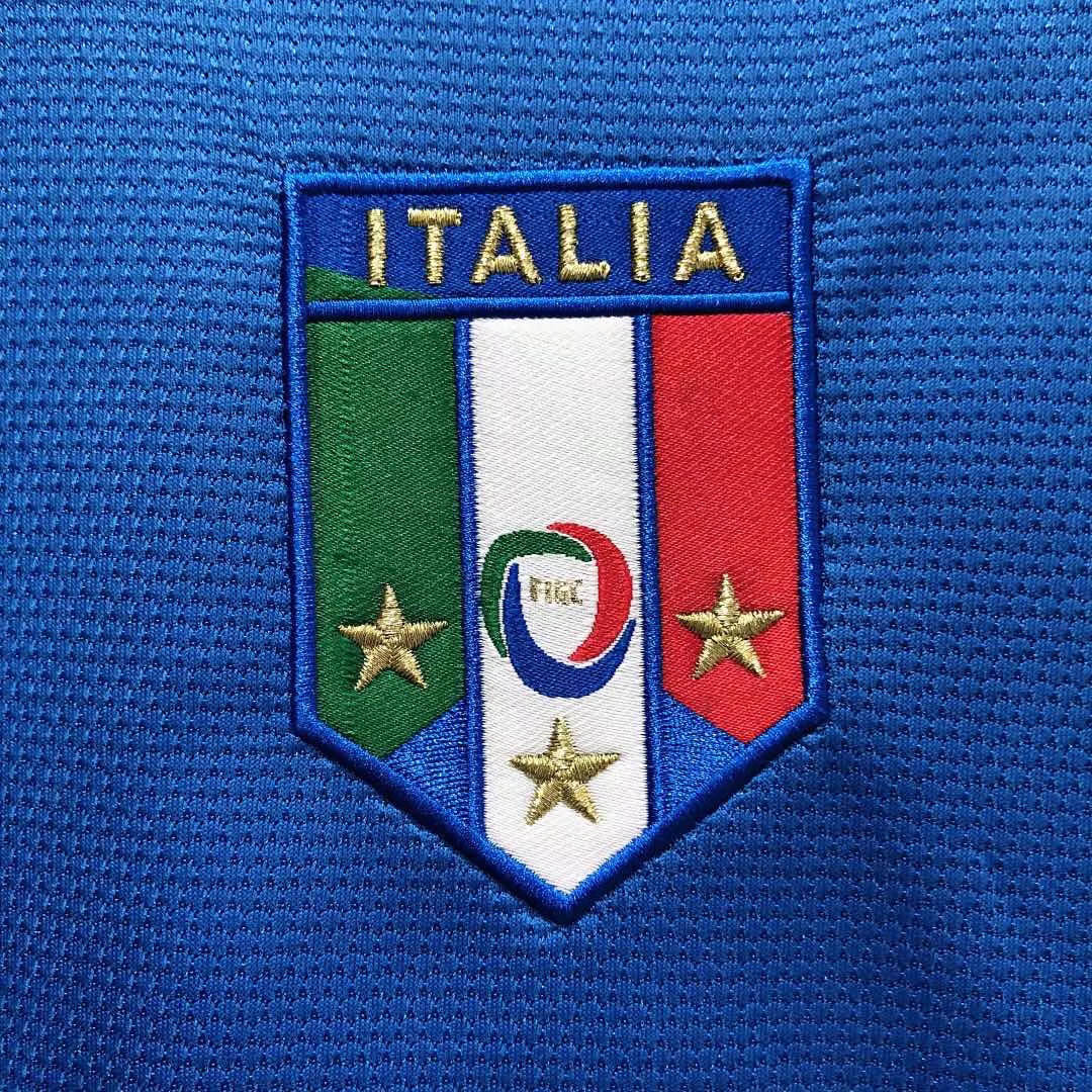 2006 Retro Italy Home Soccer Shirt - Image 5