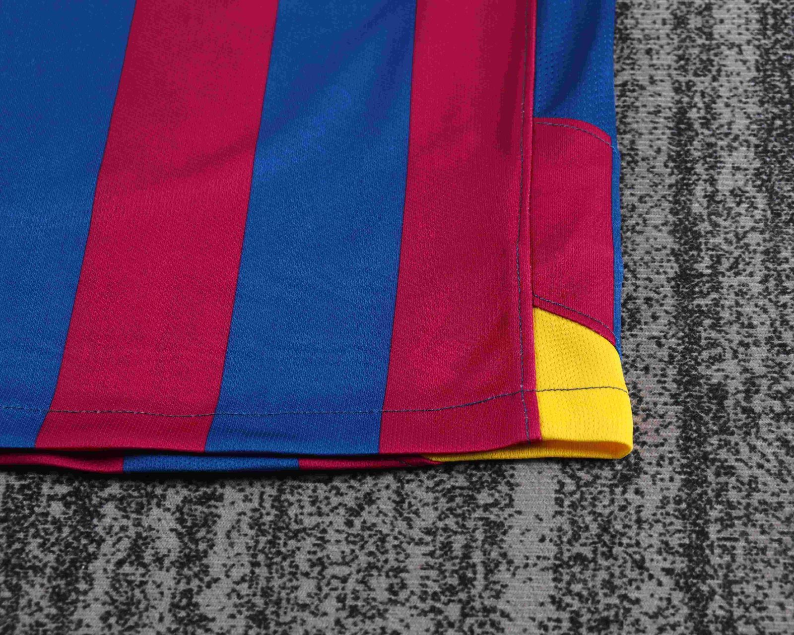 2005-2006 Retro Barcelona Heim Fußballtrikot 1:1 Thai-Qualität Kindergröße – Bild 6