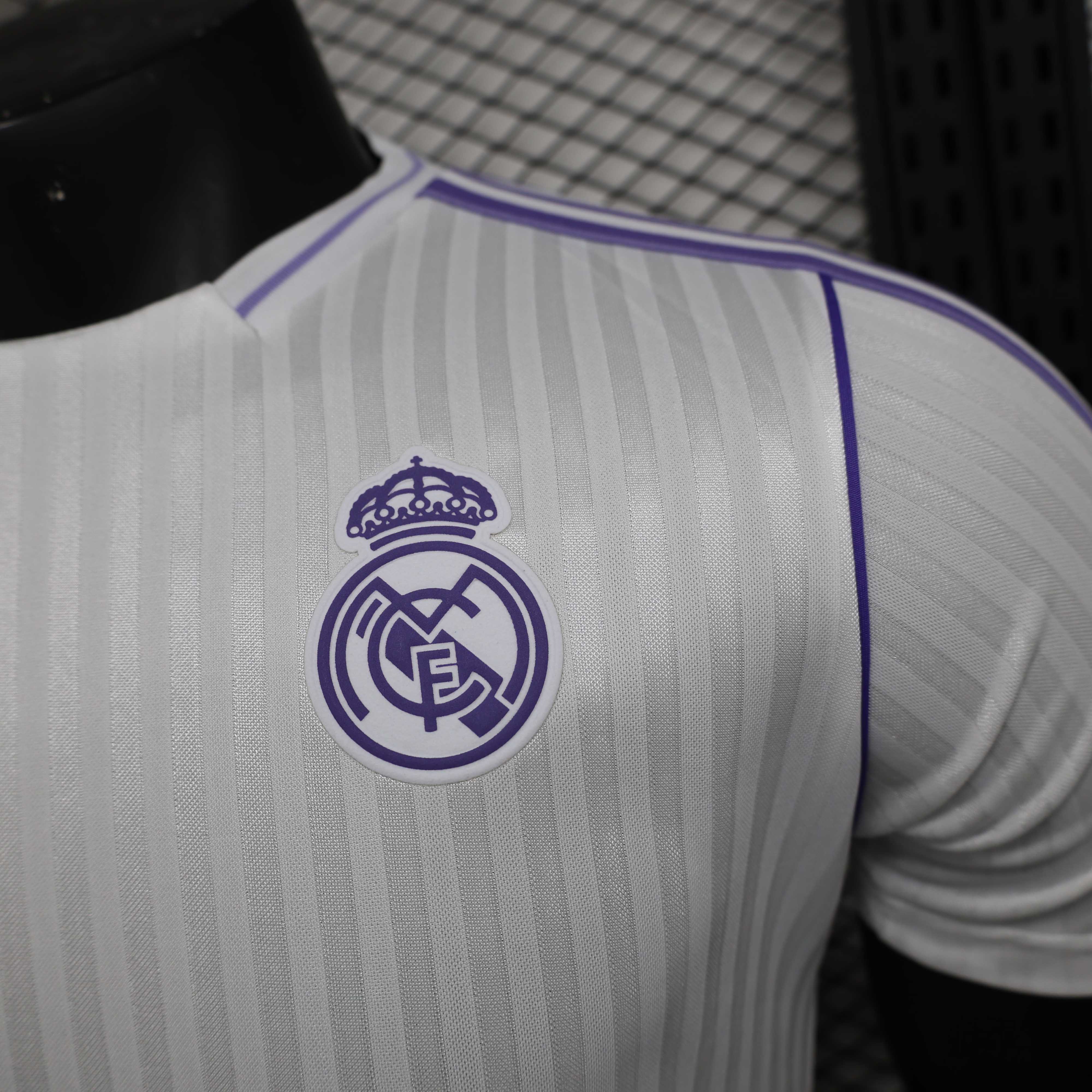 2025/2026 Игровая версия Real Madrid Тренировка Одежда Футбольная футболка Тайское качество 1:1 — изображение 5