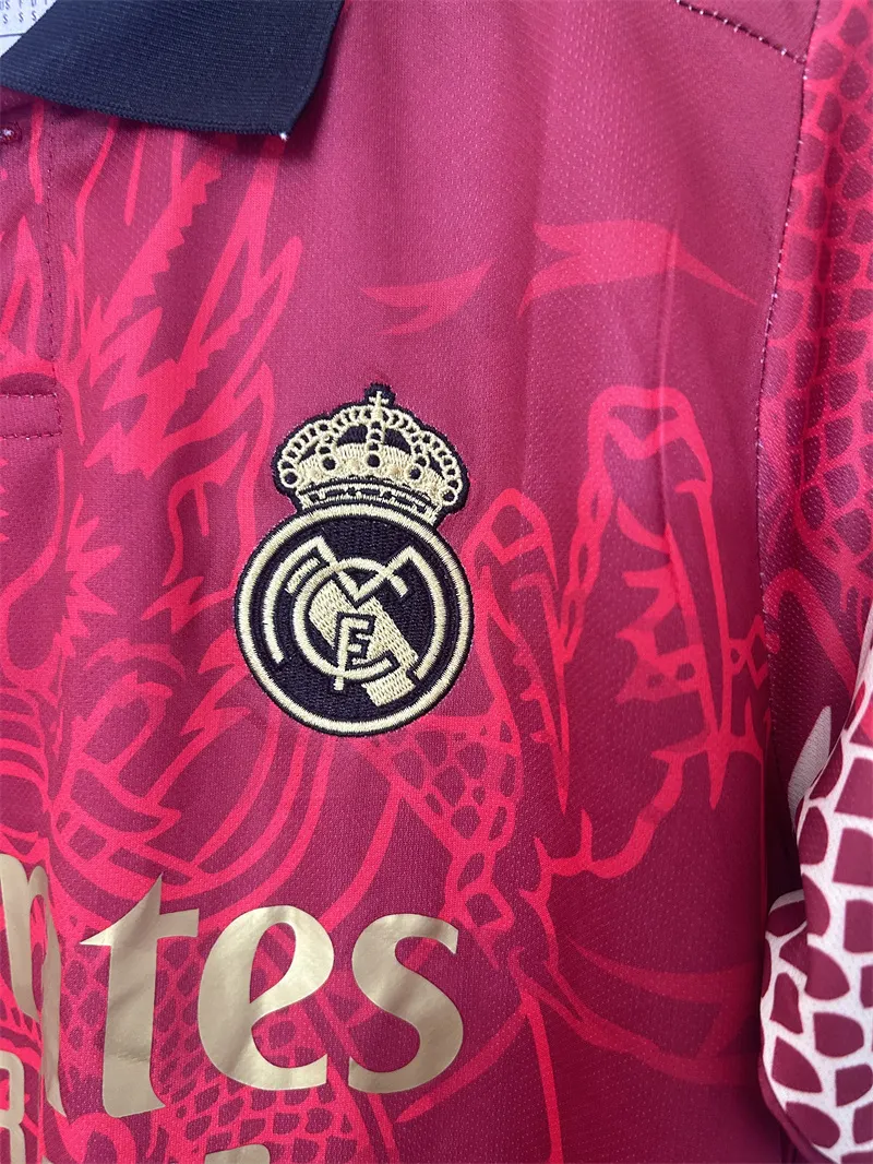 2024/2025 Real Madrid Rosso Dragon Edizione speciale Maglia Verde Qualità thai 1:1 - immagine 5