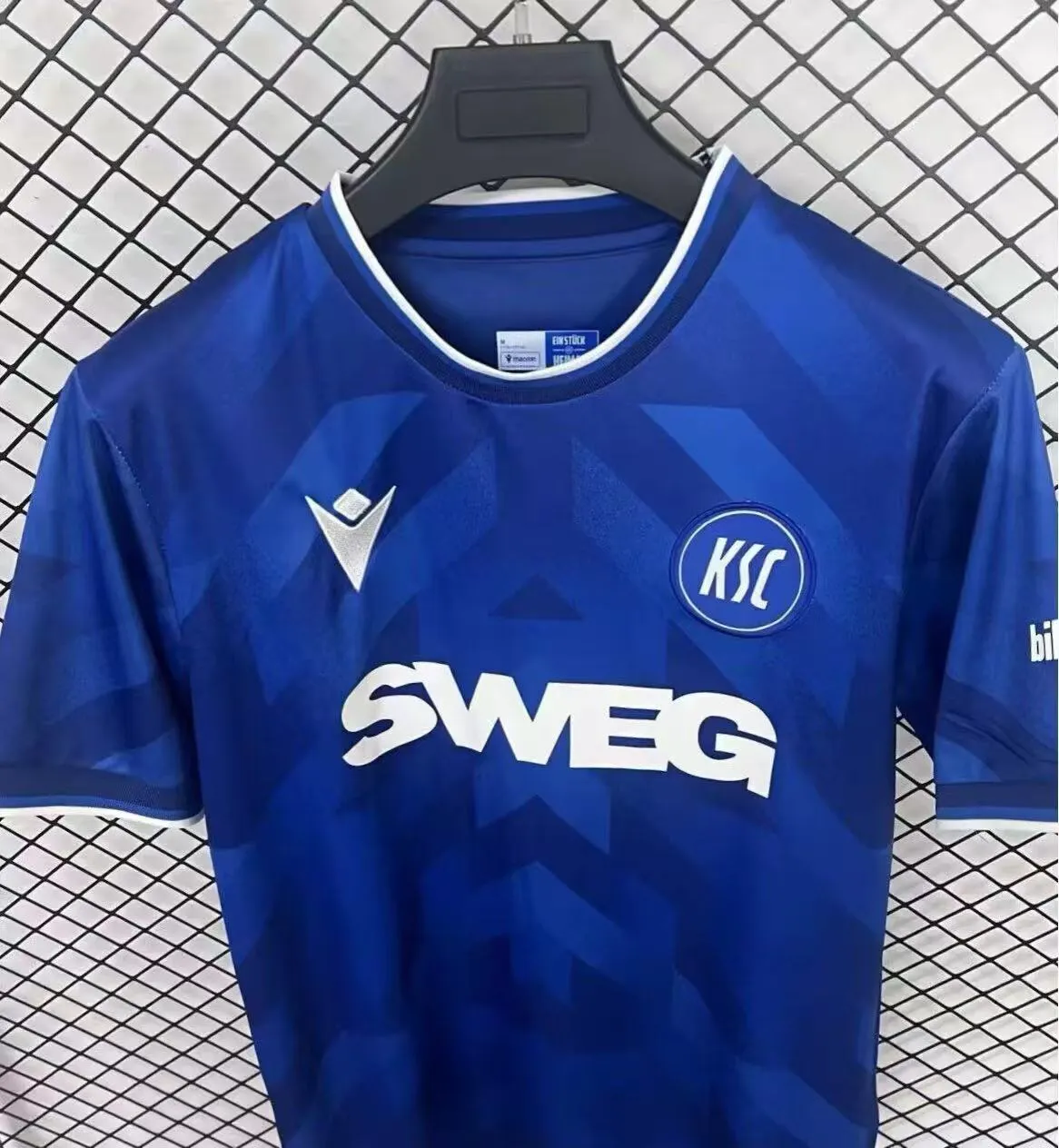 2025/2026 Karlsruher SC Domicile Maillot de football Qualité thaï 1:1 – Image 3