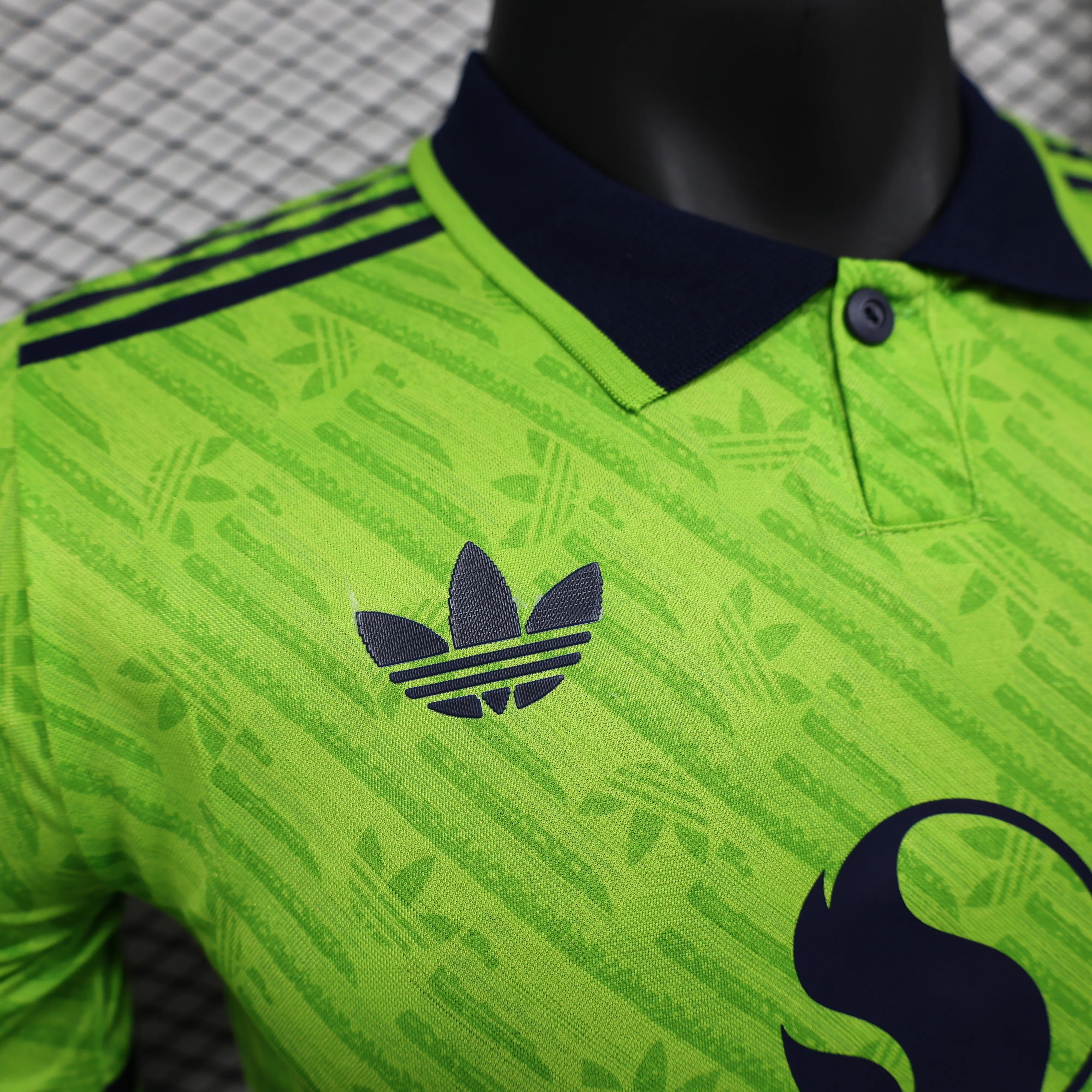 2025/2026 Versão jogador Manchester United Edição especial Camisa de futebol Qualidade tailandesa 1:1 - Image 3