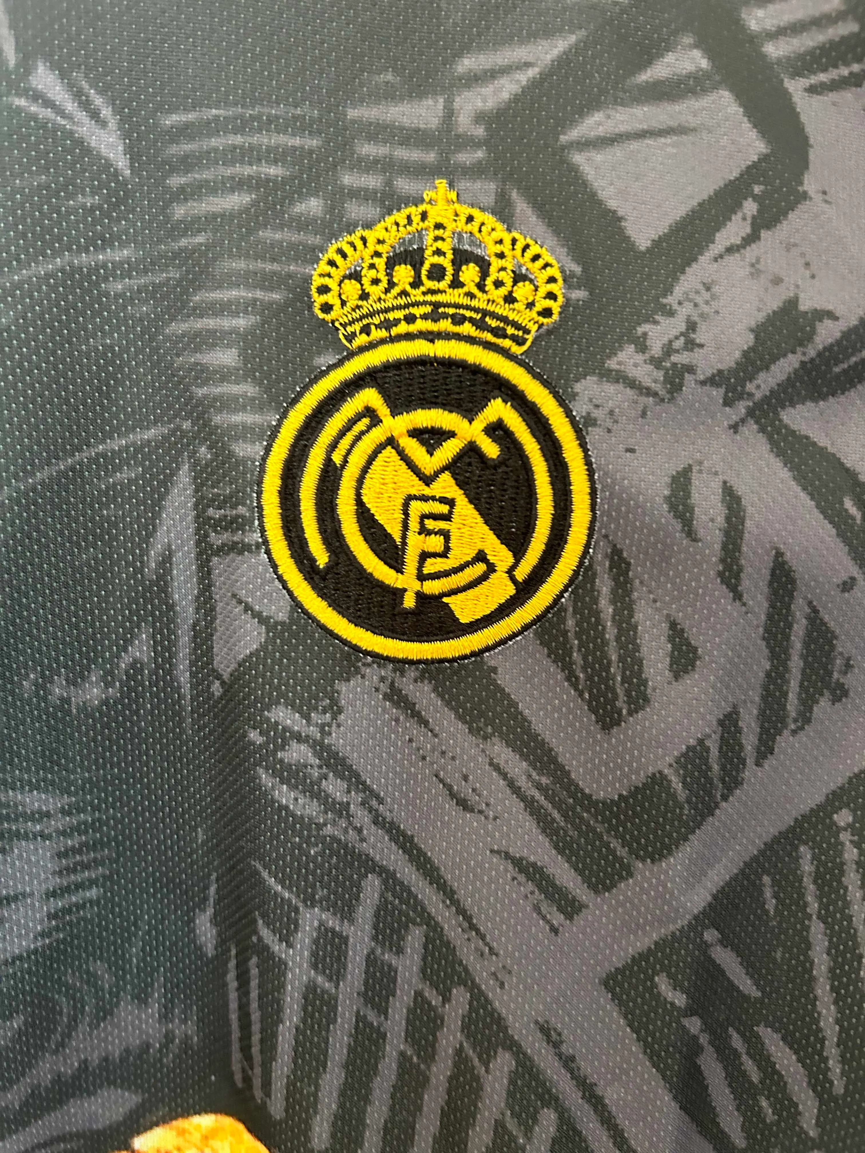 2025/2026 Real Madrid Специальное издание 04 Футбольная футболка Тайское качество 1:1 — изображение 5