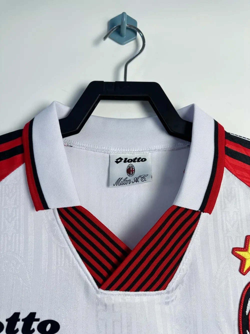 1997/1998 Ретро AC Milan Специальное издание Белый Футбольная футболка Тайское качество 1:1 — изображение 3