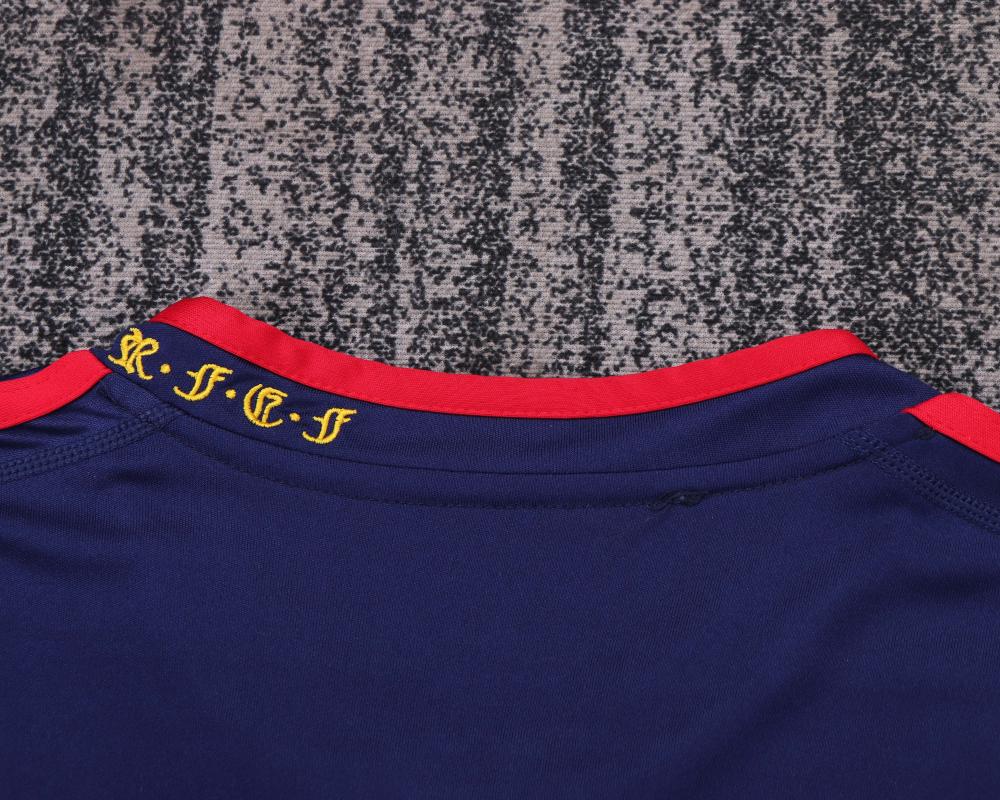 2010 Rétro Espagne Extérieur Maillot de football Qualité thaï 1:1 Taille enfant – Image 4