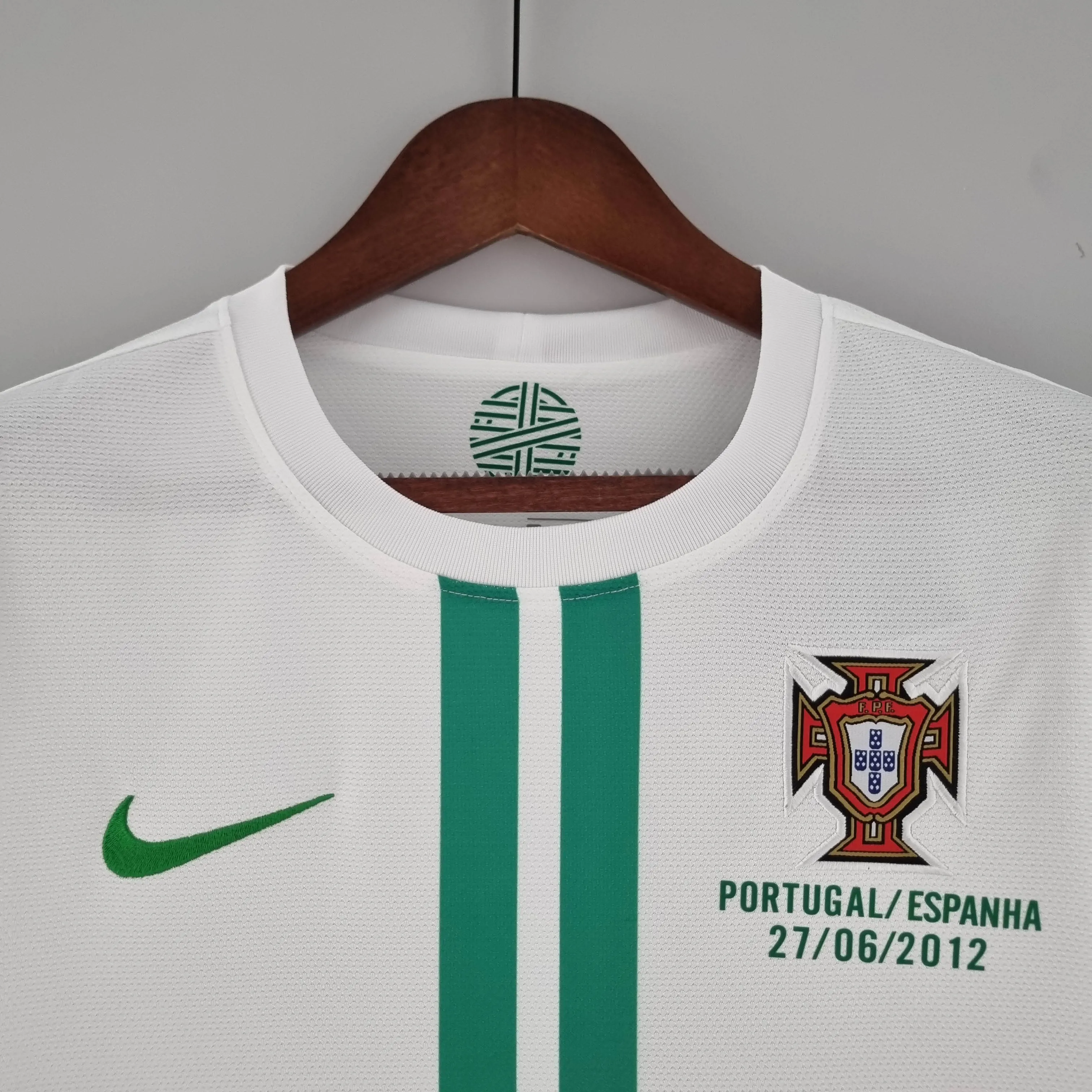 2012 Rétro Manches longues Portugal Extérieur Maillot de football – Image 3