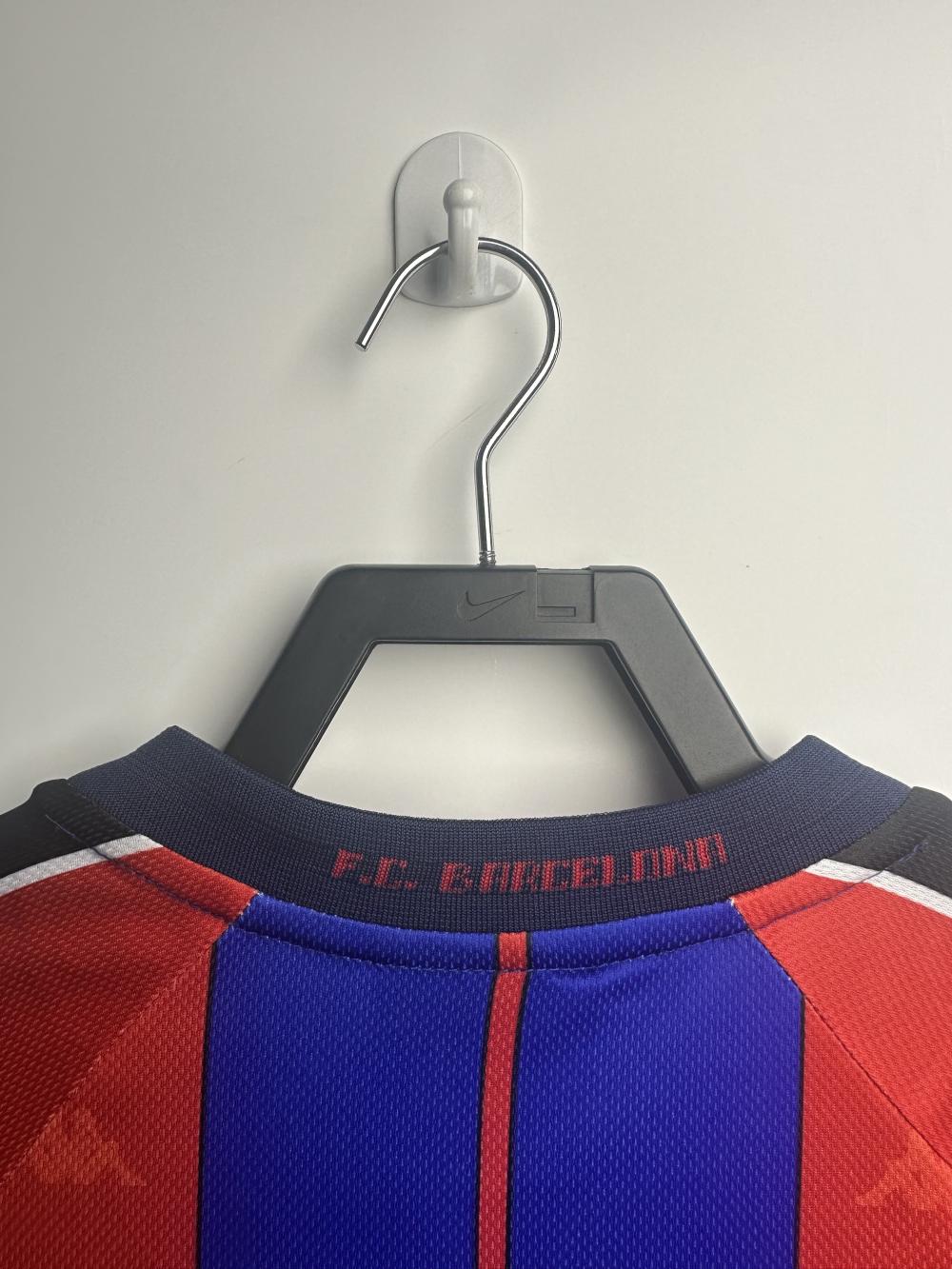 1997/1998 Retrô Barcelona Casa Camisa de futebol Qualidade tailandesa 1:1 - Image 4