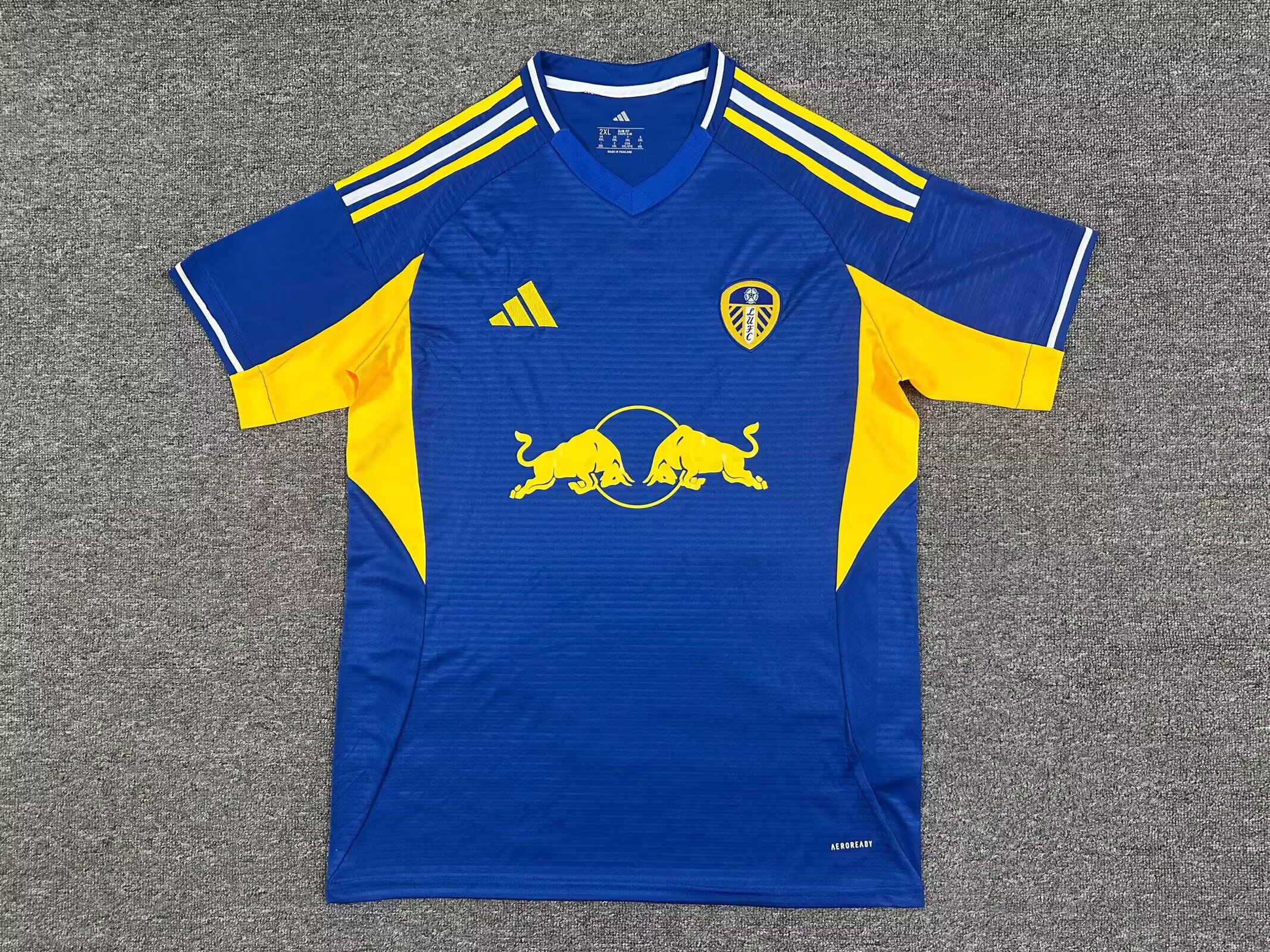2025/2026 Leeds United Fora Camisa de futebol Qualidade tailandesa 1:1