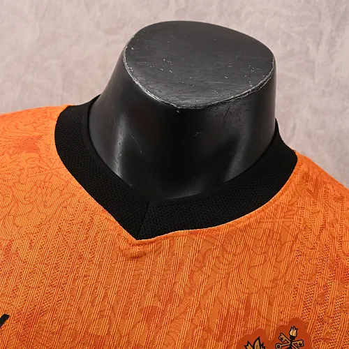 2026/2027 Spielerversion Wolverhampton Wanderers Heim Fußballtrikot 1:1 Thai-Qualität – Bild 3