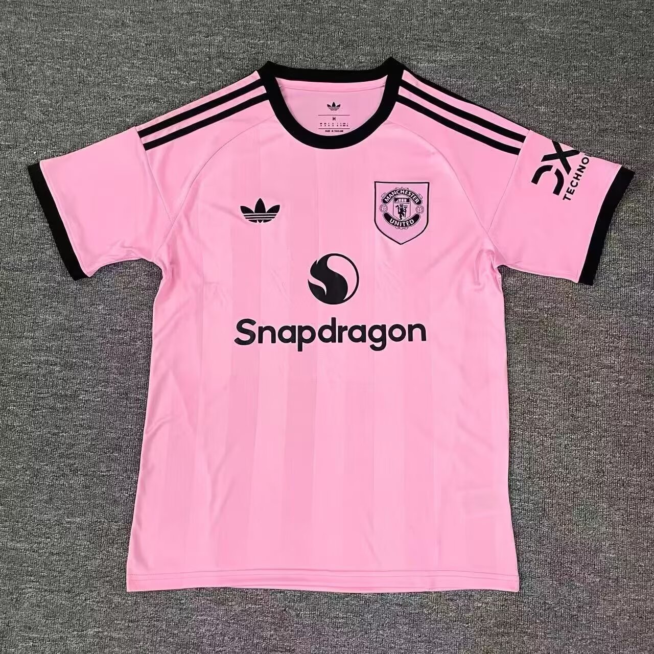 2025/2026 Manchester United Torwart Rosa Fußballtrikot 1:1 Thai-Qualität