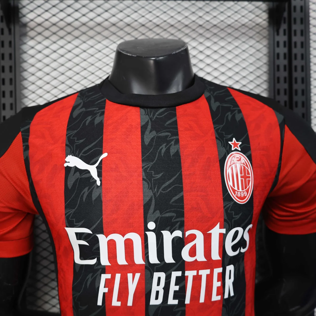 2025/2026 Player Version AC Milan Home Football Jersey 1:1 Thai Quality - Image 4