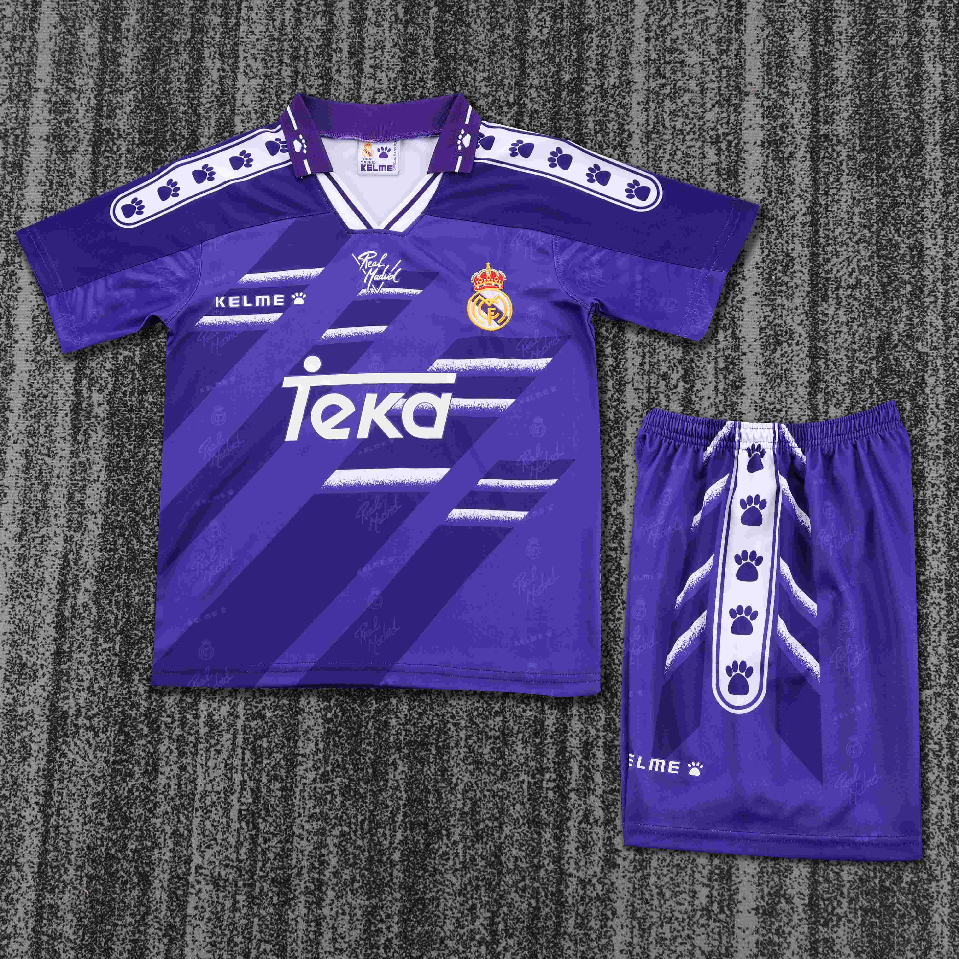 1994-1996 Retro Real Madrid Auswärts Fußballtrikot 1:1 Thai-Qualität Kindergröße