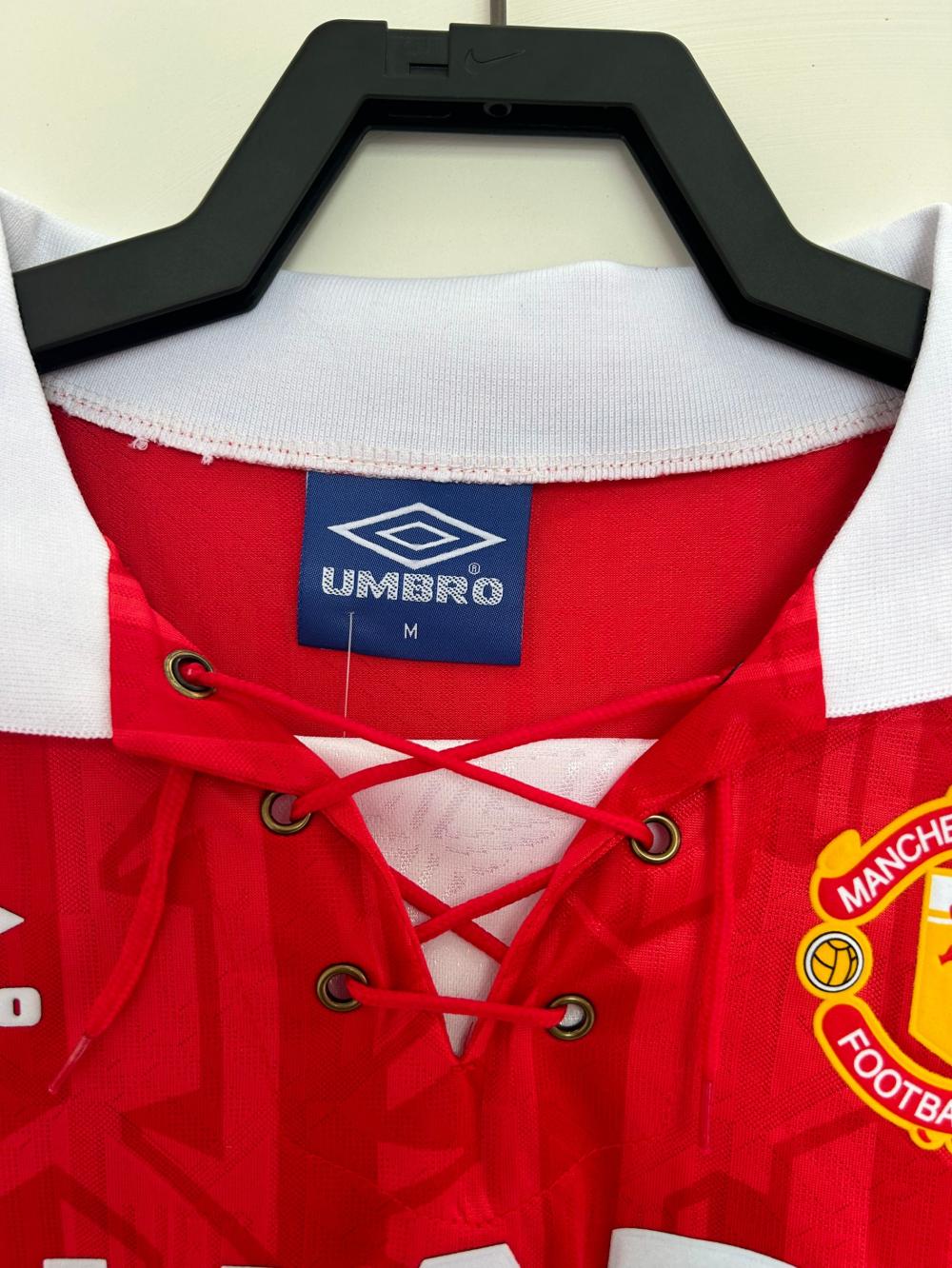 1992/1994 Retro Uzun kol Manchester United İç saha Futbol forması 1:1 Tayland kalitesi - Görsel 3