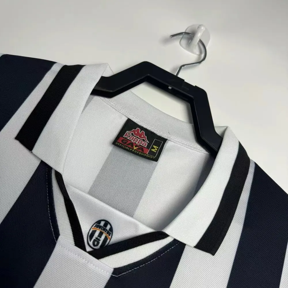 1994/1995 Retro Juventus İç saha Futbol forması 1:1 Tayland kalitesi - Görsel 3