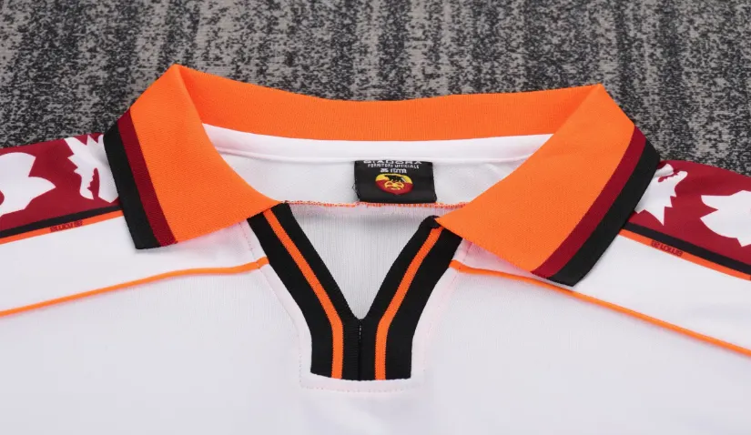1999/2000 Retrô Roma Fora Camisa de futebol Qualidade tailandesa 1:1 Tamanho infantil - Image 3