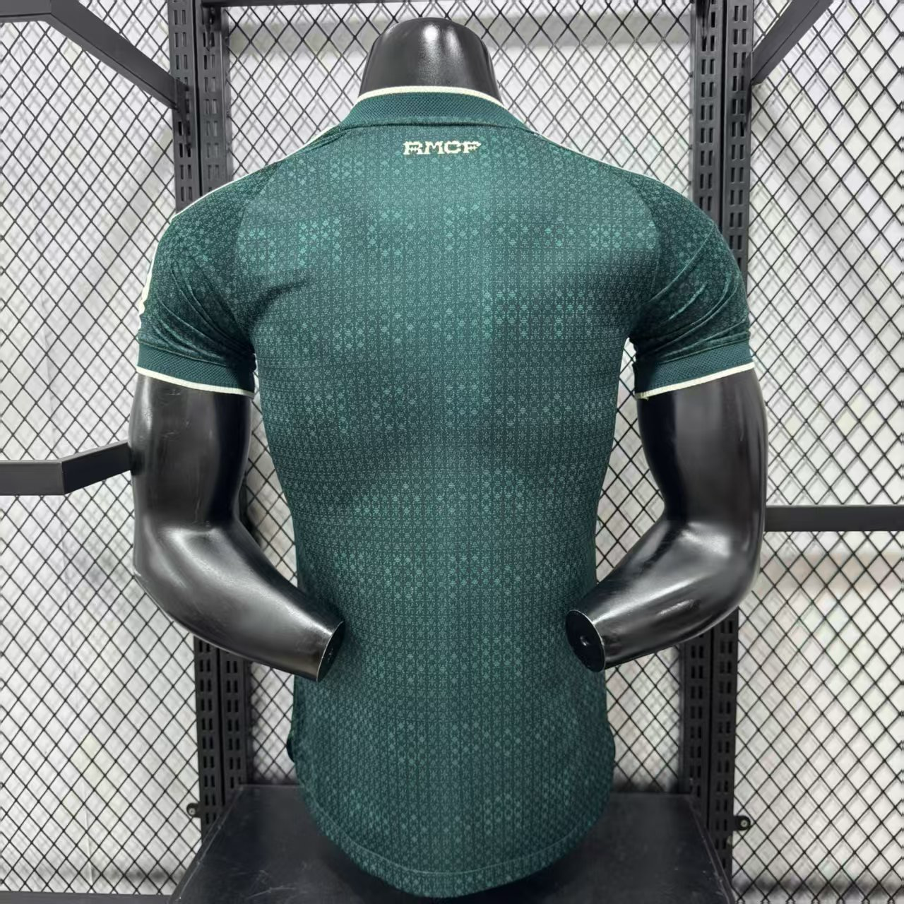 2026/2027 Versão jogador Real Madrid Fora Camisa de futebol Qualidade tailandesa 1:1 - Image 3