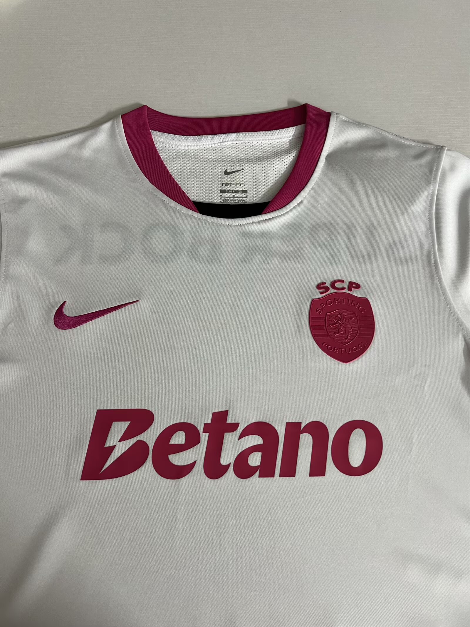 2025/2026 Sporting Lisbon Red October Football Shirt 1:1 Thai Quality - Image 3