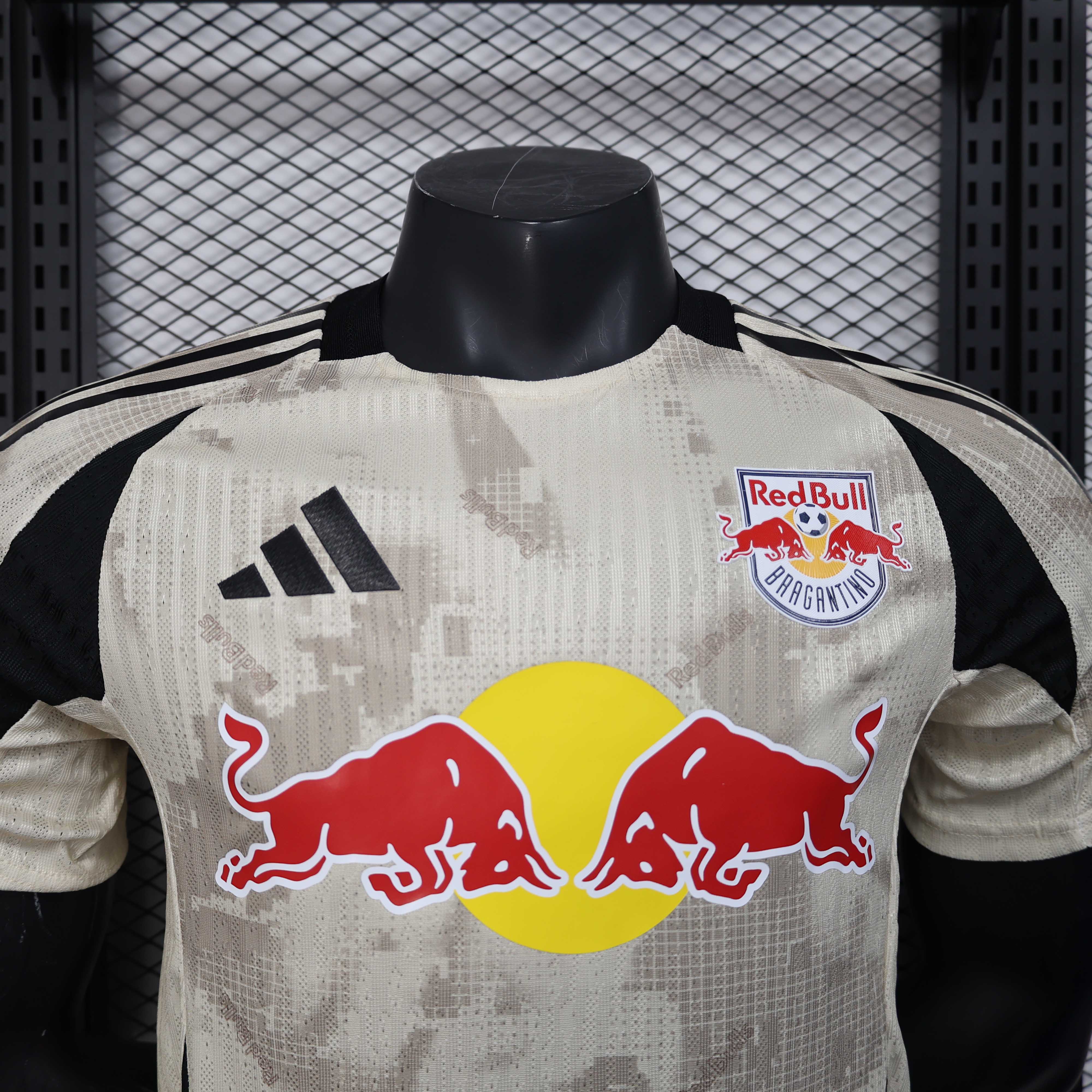 2025-2026 Versão jogador Leipzig Fora Camisa de futebol Qualidade tailandesa 1:1 - Image 3