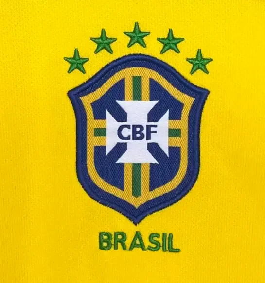 2004 Retro Langarm Brasilien Heim Fußballtrikot 1:1 Thai-Qualität – Bild 3