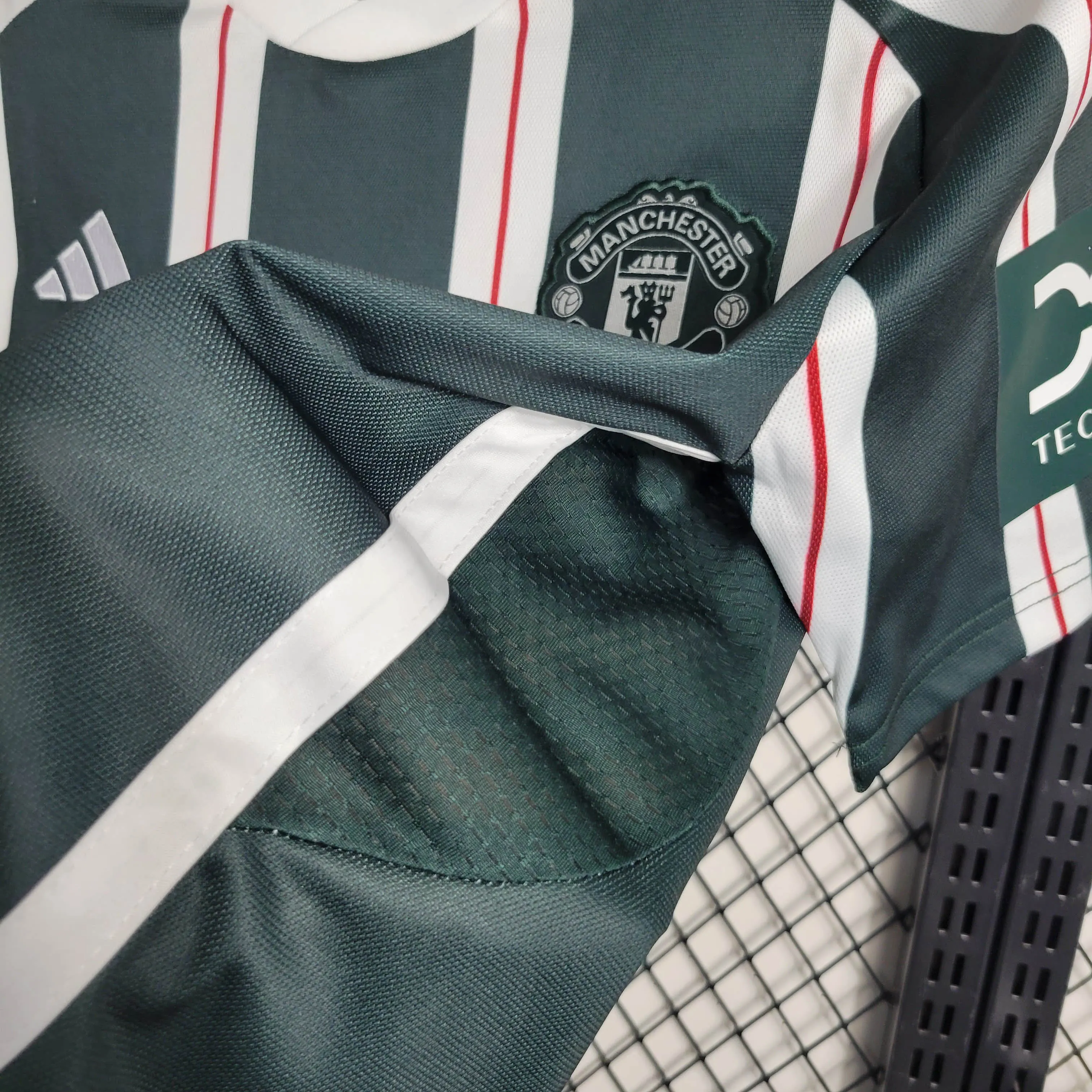 2023/2024 Manchester United Auswärts Fußballtrikot 1:1 Thai-Qualität – Bild 8