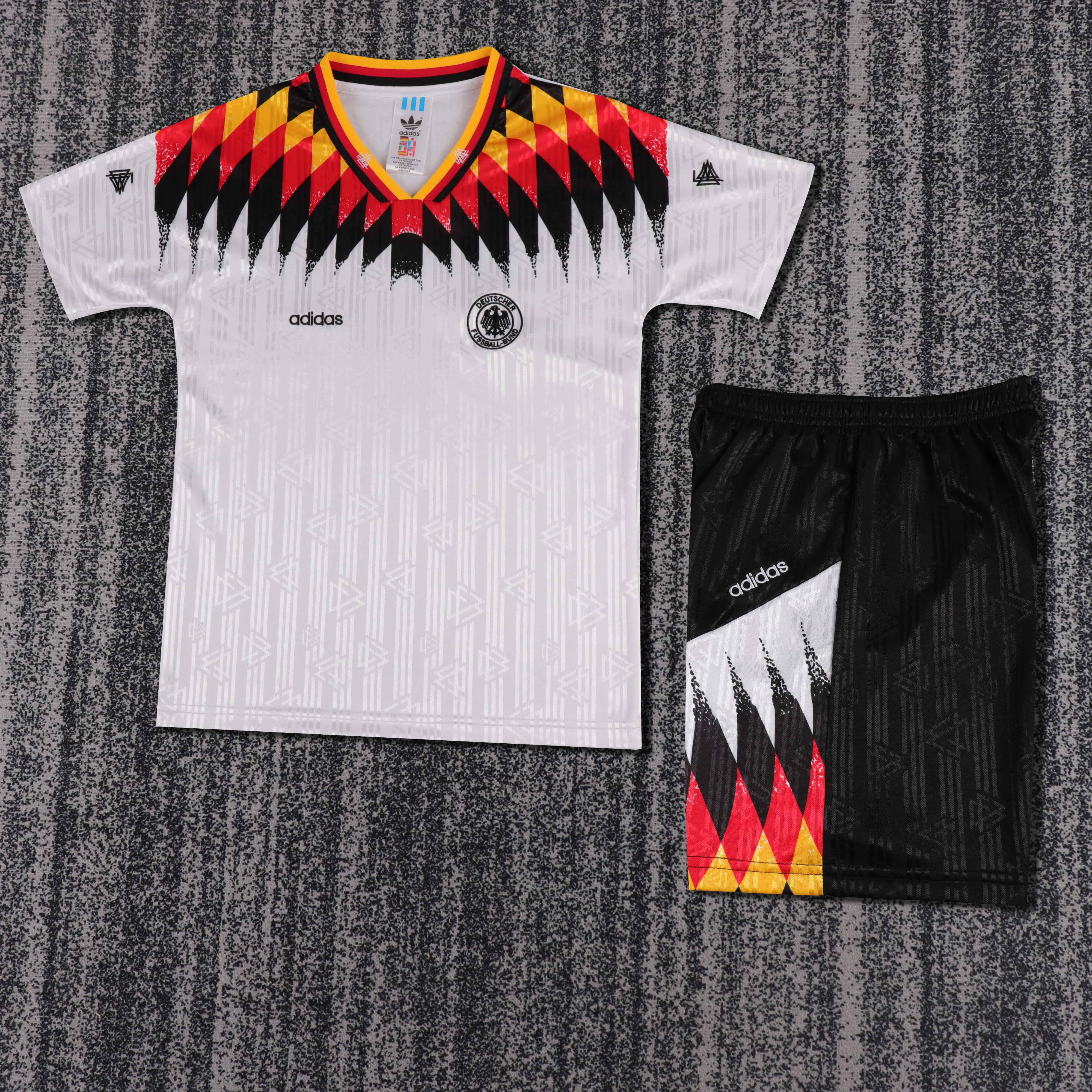 1994 Retrô Alemanha Casa Camisa de futebol Qualidade tailandesa 1:1 Tamanho infantil