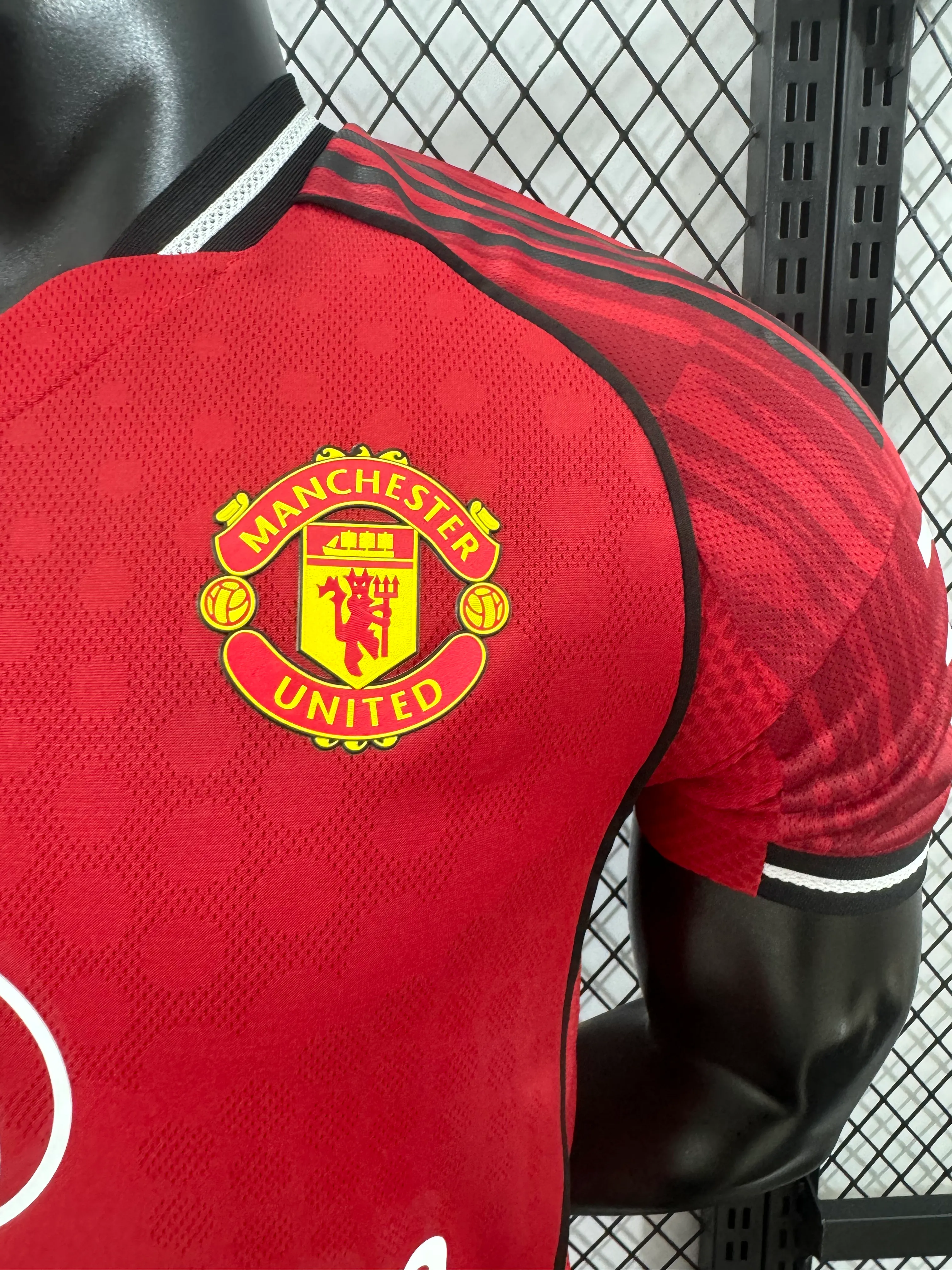2025/2026 Oyuncu versiyonu Manchester United İç saha 01 Futbol forması 1:1 Tayland kalitesi - Görsel 6