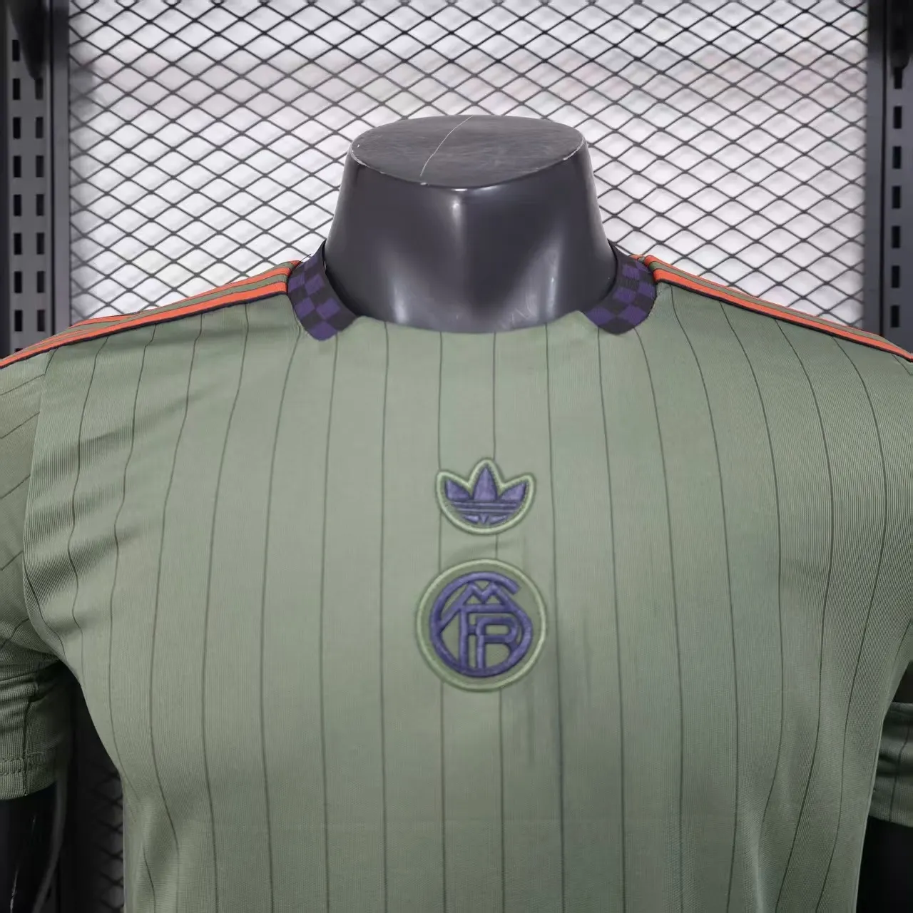 2025/2026 Player Version Bayern Munich Casual version Football Jersey 1:1 Thai quality - Image 3