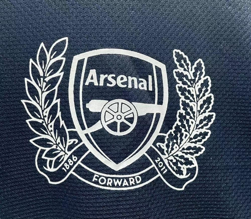 2011/2012 Retrô Arsenal Fora Camisa de futebol Qualidade tailandesa 1:1 - Image 4