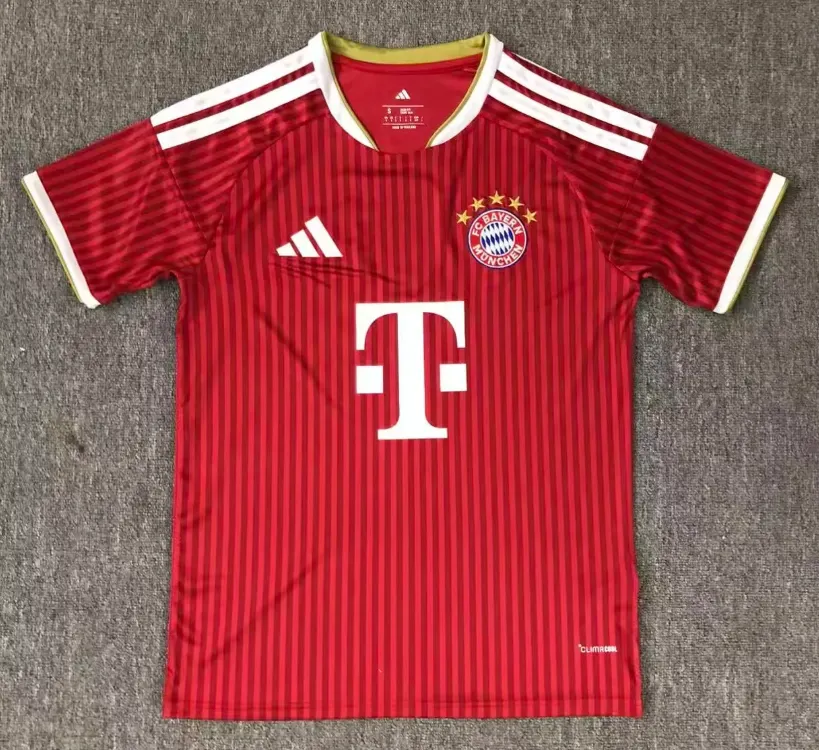 2026/2027 Bayern Munich İç saha Futbol forması 1:1 Tayland kalitesi