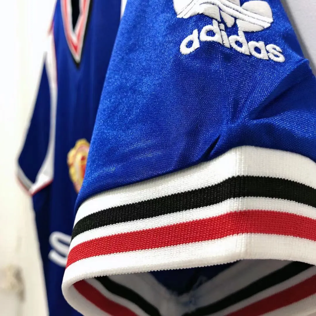 1985 Retrô Manchester United Fora Camisa de futebol Qualidade tailandesa 1:1 - Image 7