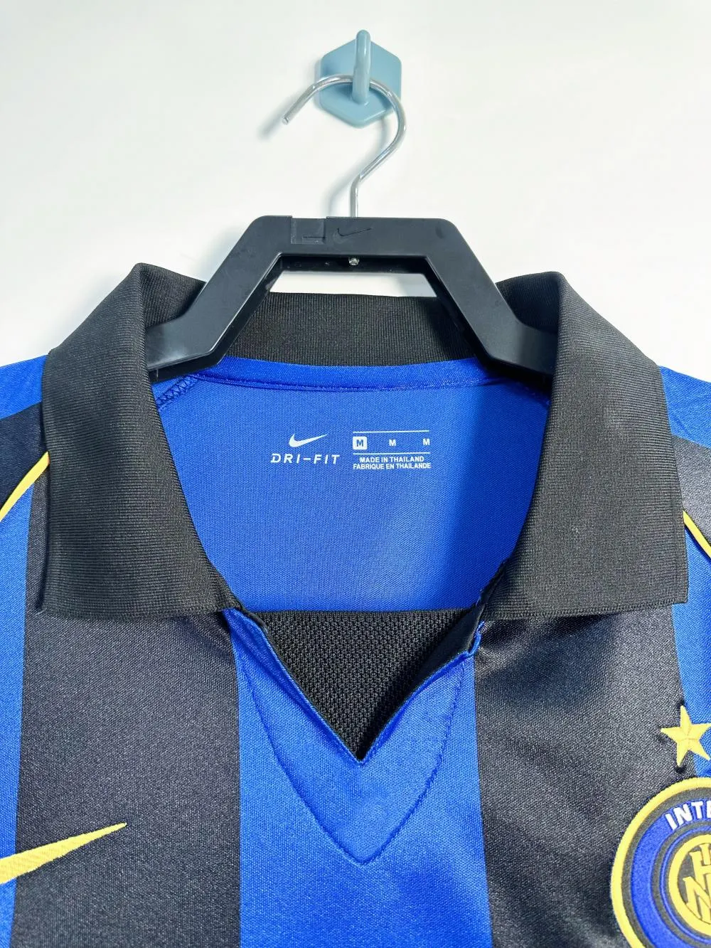2001/2002 Retro Inter Milan Domowa Koszulka piłkarska Jakość tajska 1:1 - obrazek 3