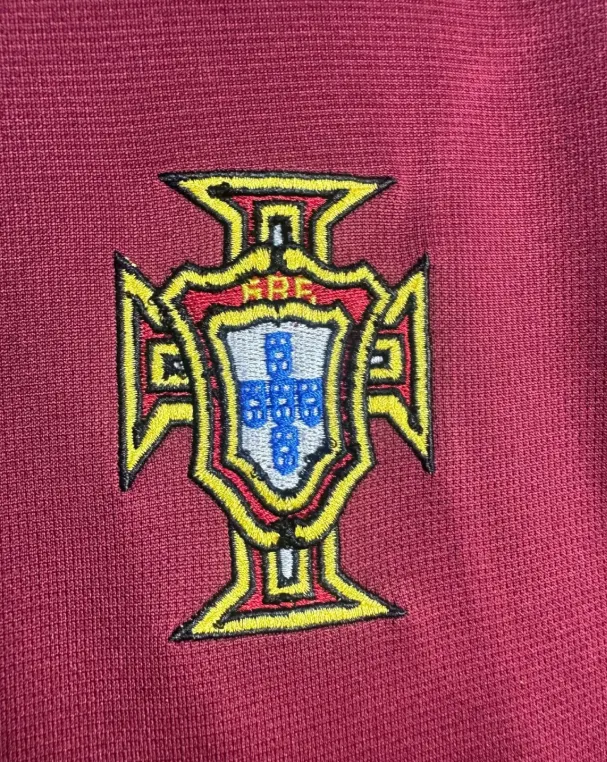 2000 Retro Portugal Heim Fußballtrikot 1:1 Thai-Qualität – Bild 5