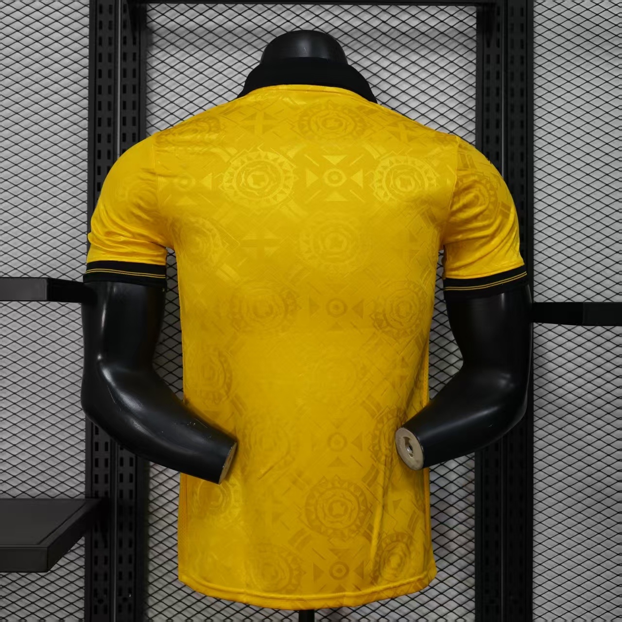 2025/2026 Versão jogador Wolverhampton Wanderers Casa Camisa de futebol Qualidade tailandesa 1:1 - Image 2