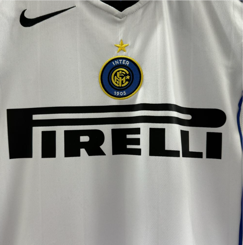 2004/2005 Retro Inter Milan Away Football Jersey 1:1 Thai Quality - Image 5
