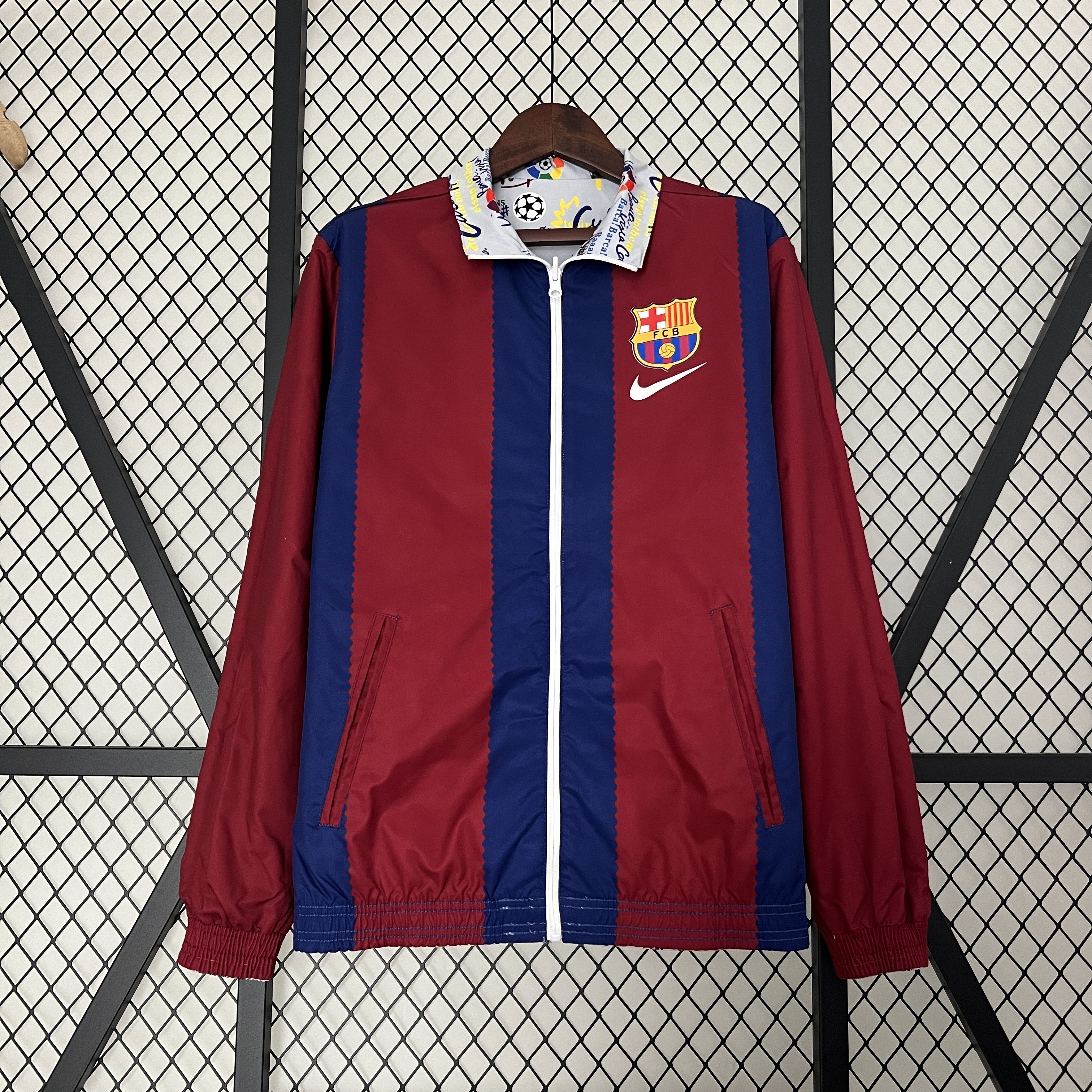 2025/2026 Barcelona Réversible Coupe-vent Maillot de football Qualité thaï 1:1 04 – Image 8