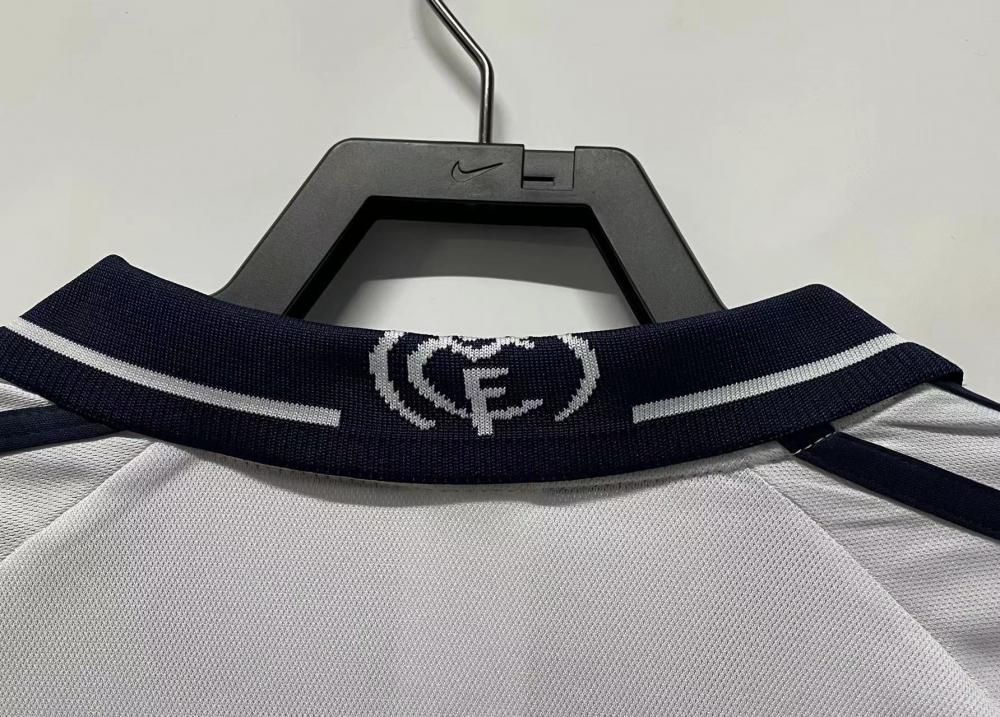 2000/2001 Rétro Real Madrid Domicile Maillot de football Qualité thaï 1:1 – Image 4