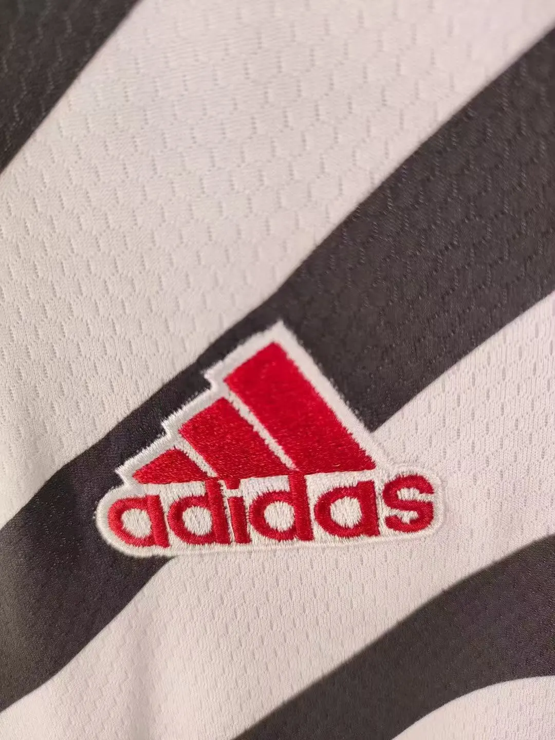 2020/2021 Retro Manchester United Third Away Football Shirt 1:1 Thai Quality - Image 5