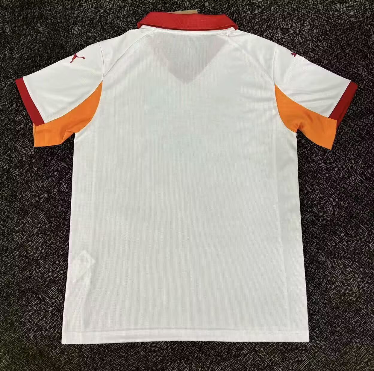 2025/2026 Galatasaray Auswärts Fußballtrikot 1:1 Thai-Qualität – Bild 2
