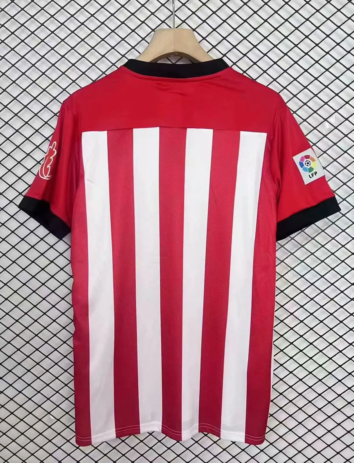 2011/2012 Retro Athletic Bilbao İç saha Futbol forması 1:1 Tayland kalitesi - Görsel 2