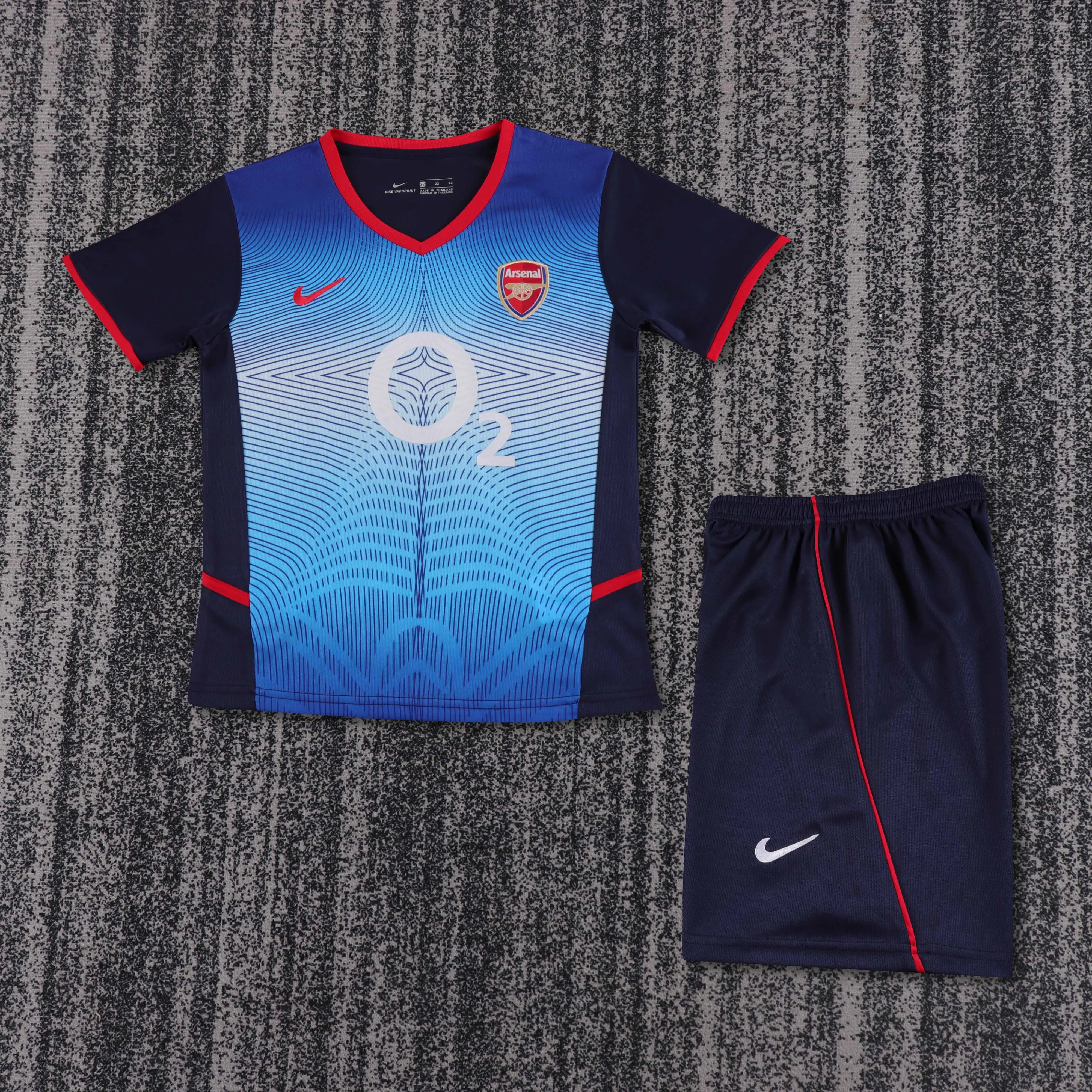 2002-2004 Retrô Arsenal Fora Camisa de futebol Qualidade tailandesa 1:1 Tamanho infantil