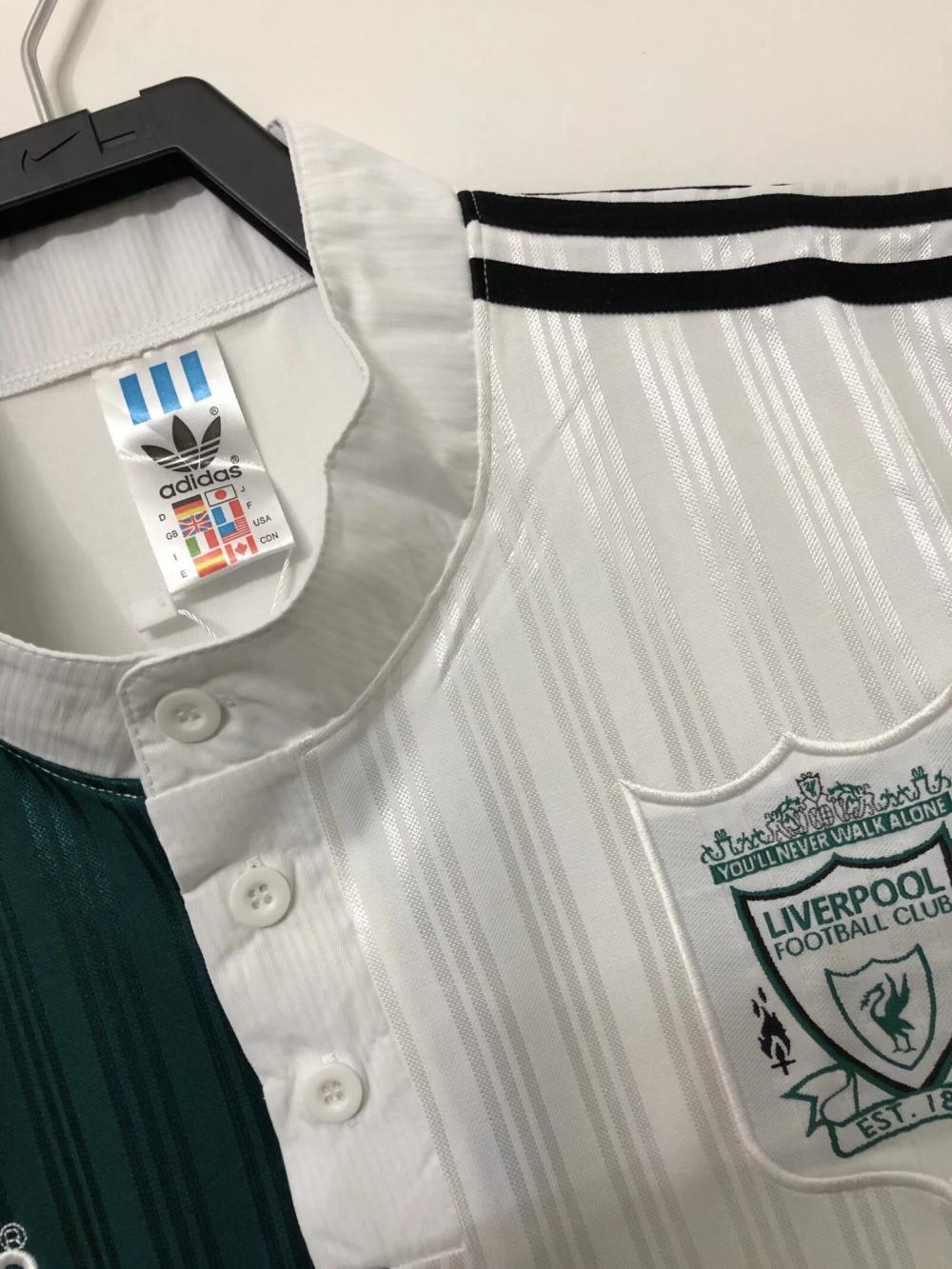 1995/1996 Retro Liverpool Away Football Jersey 1:1 Thai Quality - Image 4