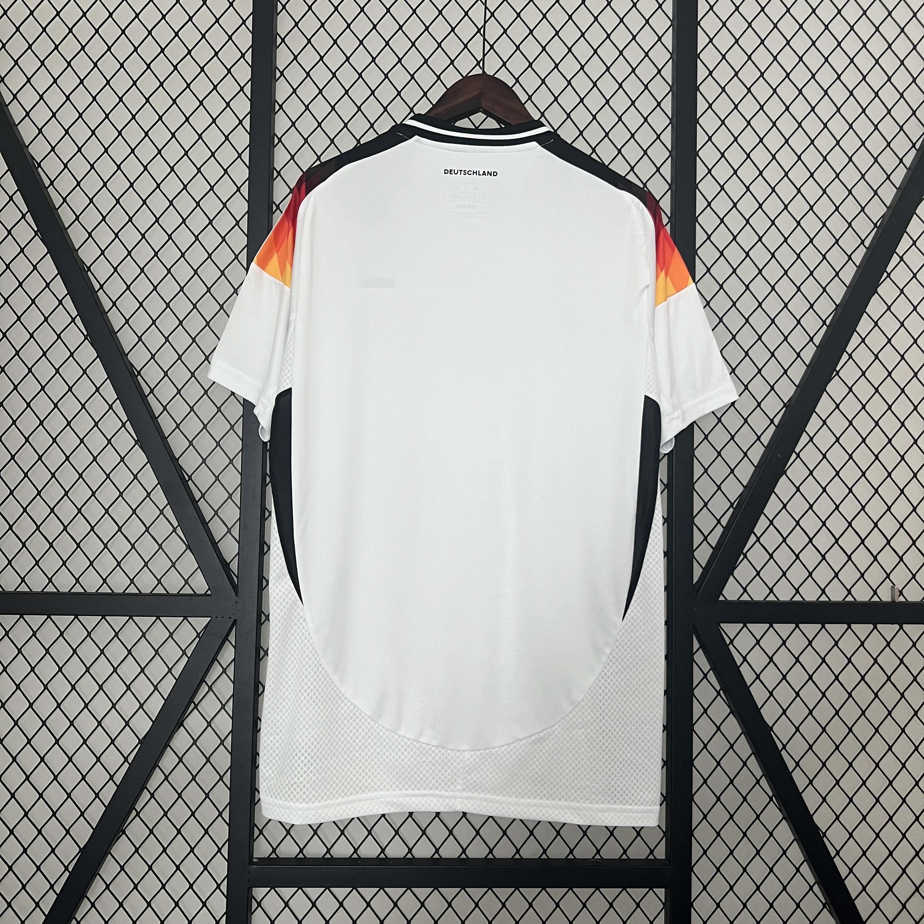 2024 Alemanha Casa Camisa de futebol Qualidade tailandesa 1:1 - Image 2