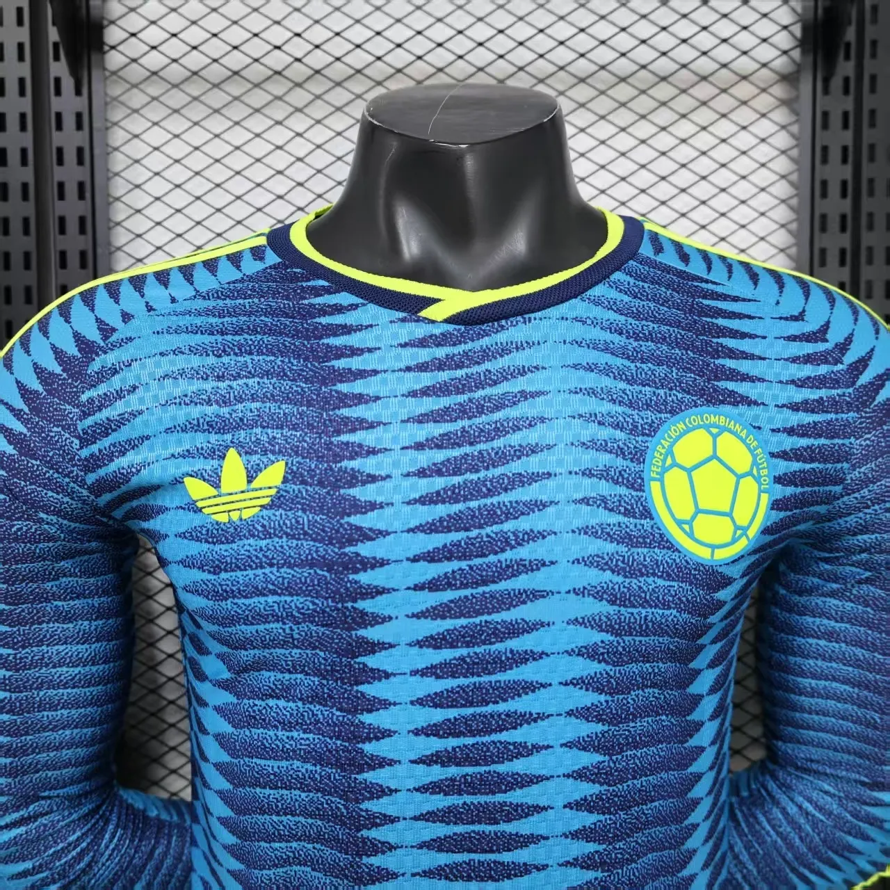 2026 Lange mouw Spelersversie Colombia Nationaal elftal Uit Voetbalshirt 1:1 Thaise kwaliteit - Afbeelding 3