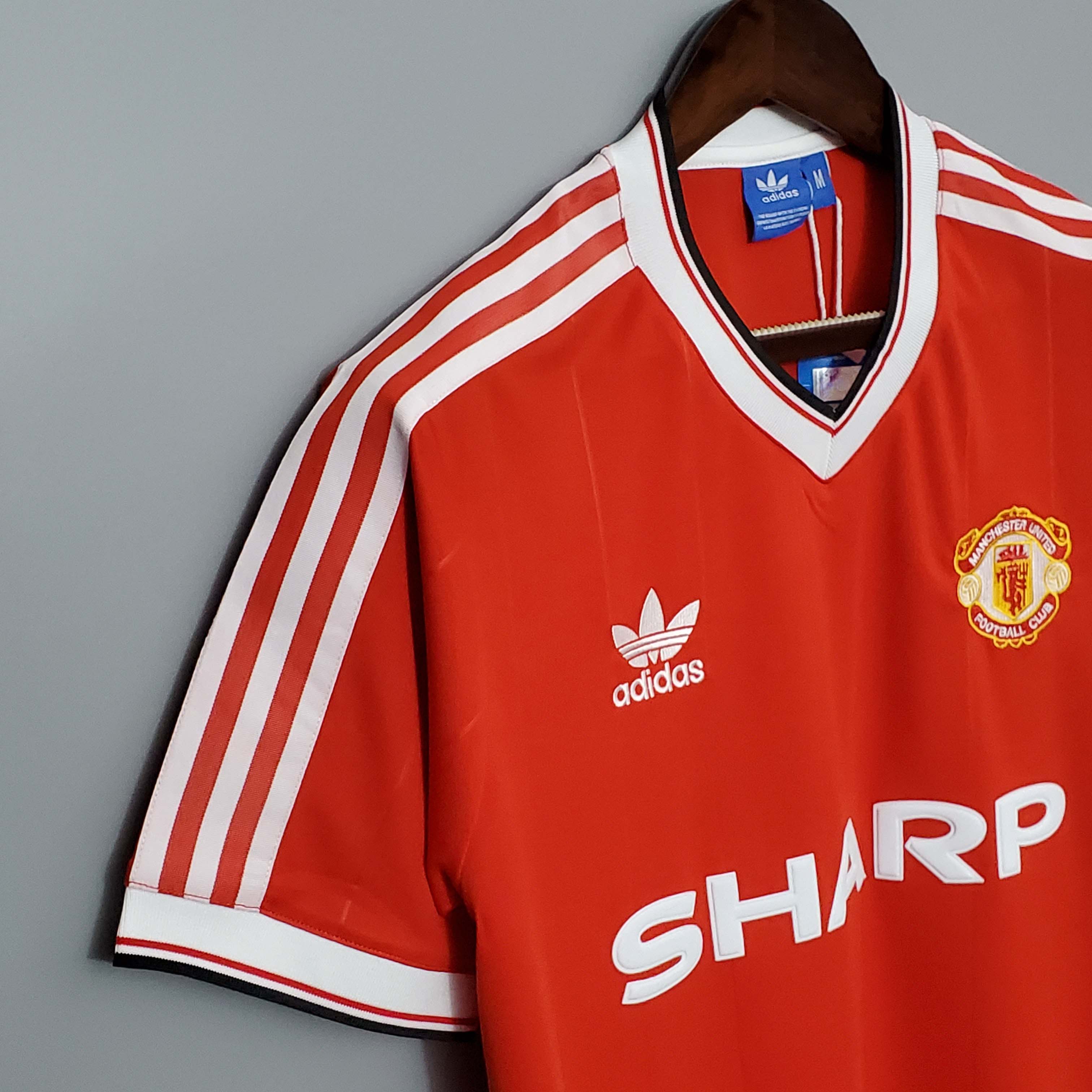 1983/1984 Retro Manchester United İç saha Futbol forması 1:1 Tayland kalitesi - Görsel 5